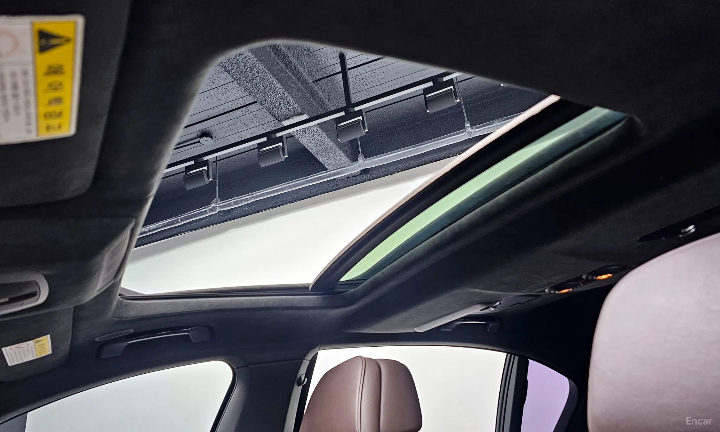 BMW 7 Series (F01) превью 17