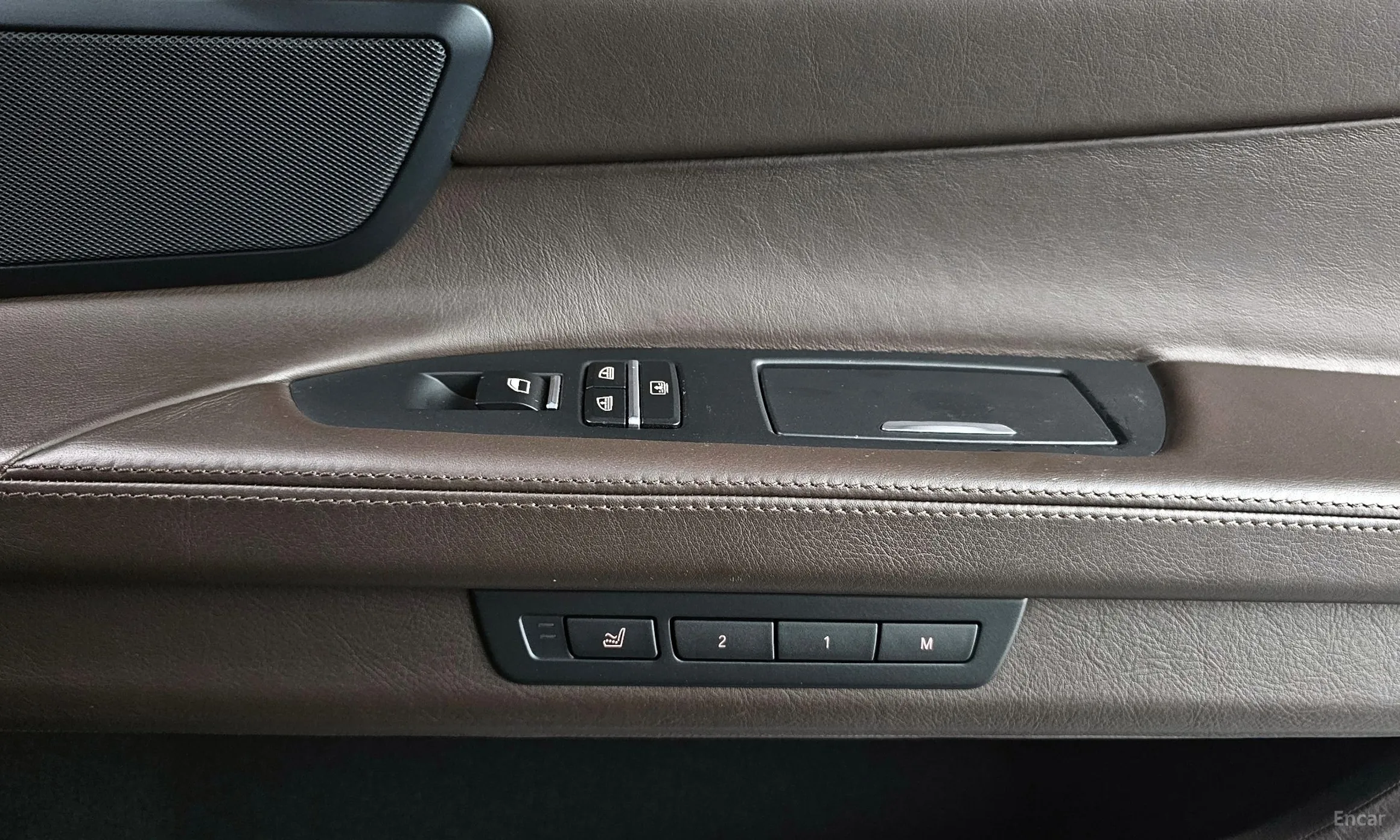 BMW 7 Series (F01) превью 18