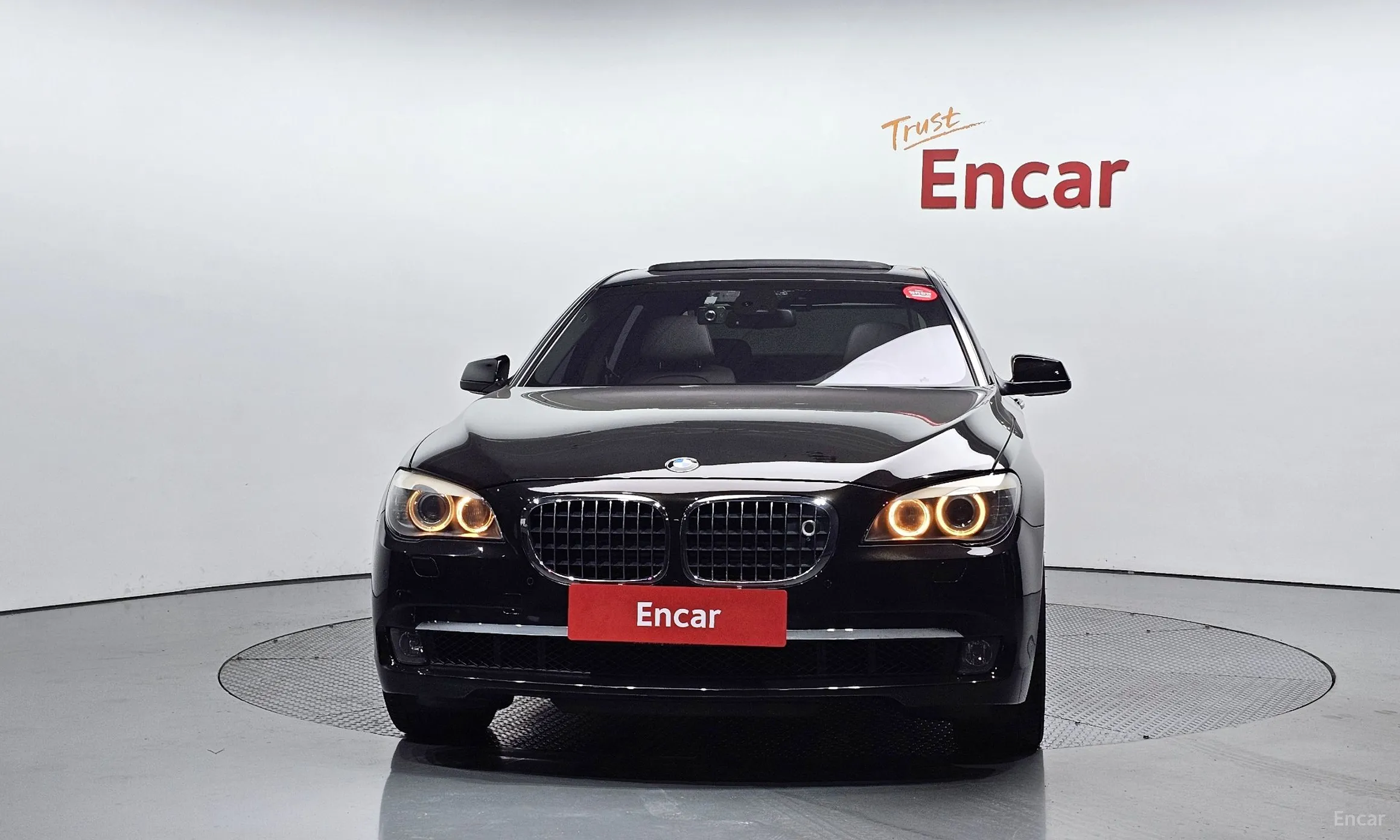 BMW 7 Series (F01) превью 3