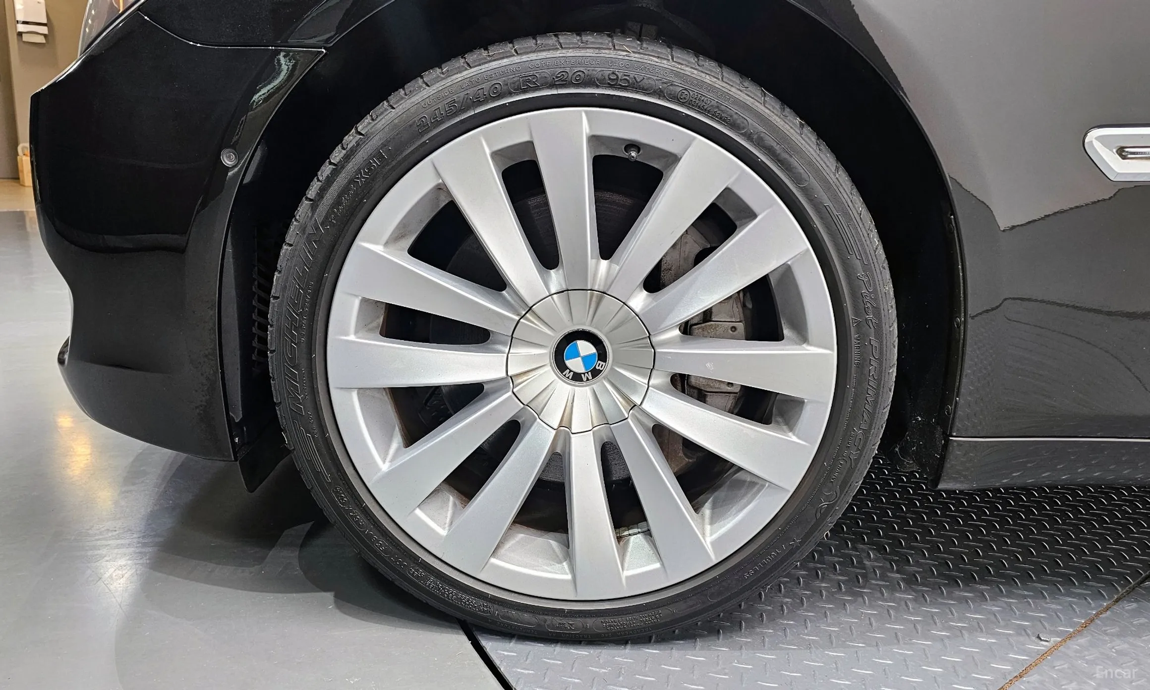 BMW 7 Series (F01) превью 5