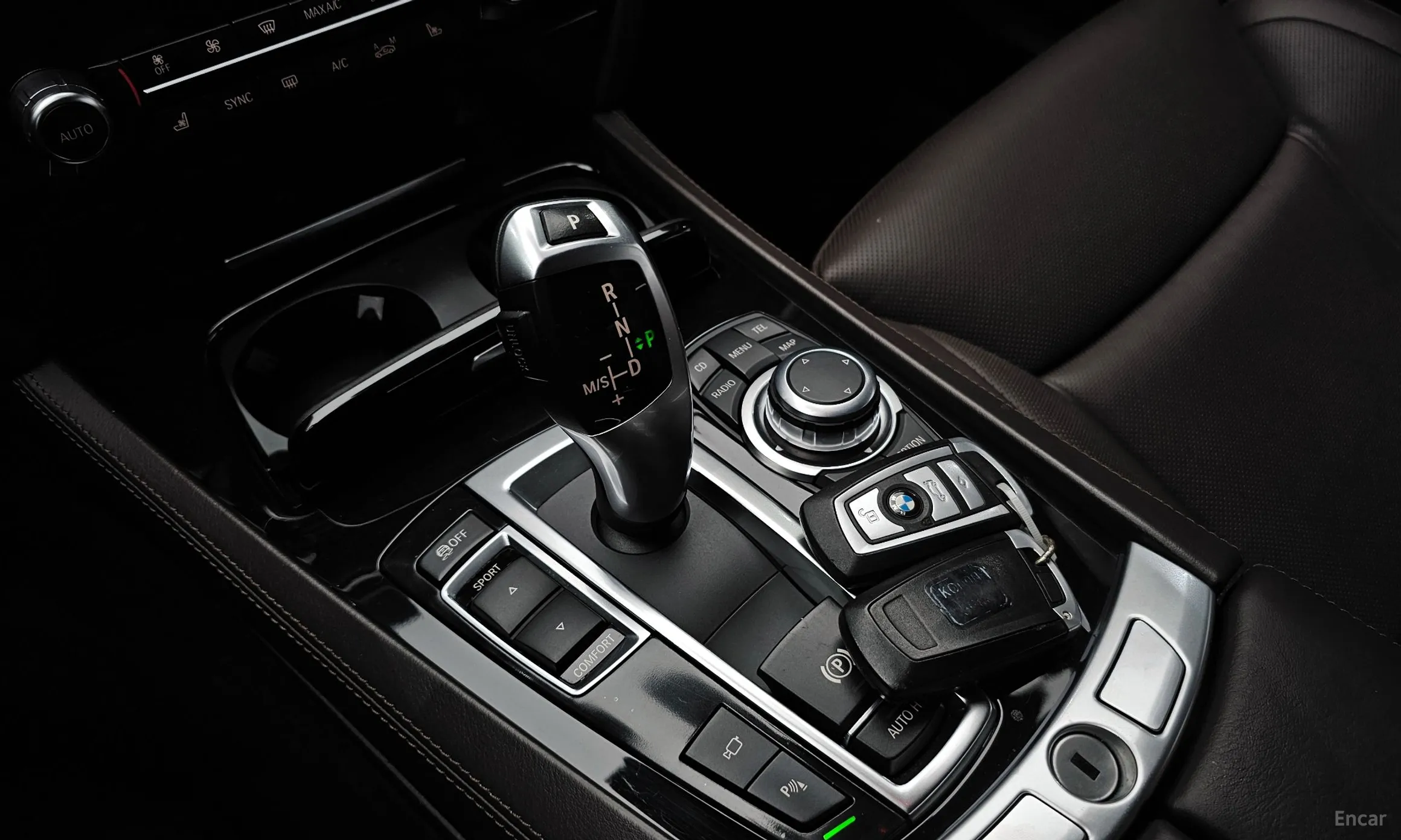 BMW 7 Series (F01) превью 9