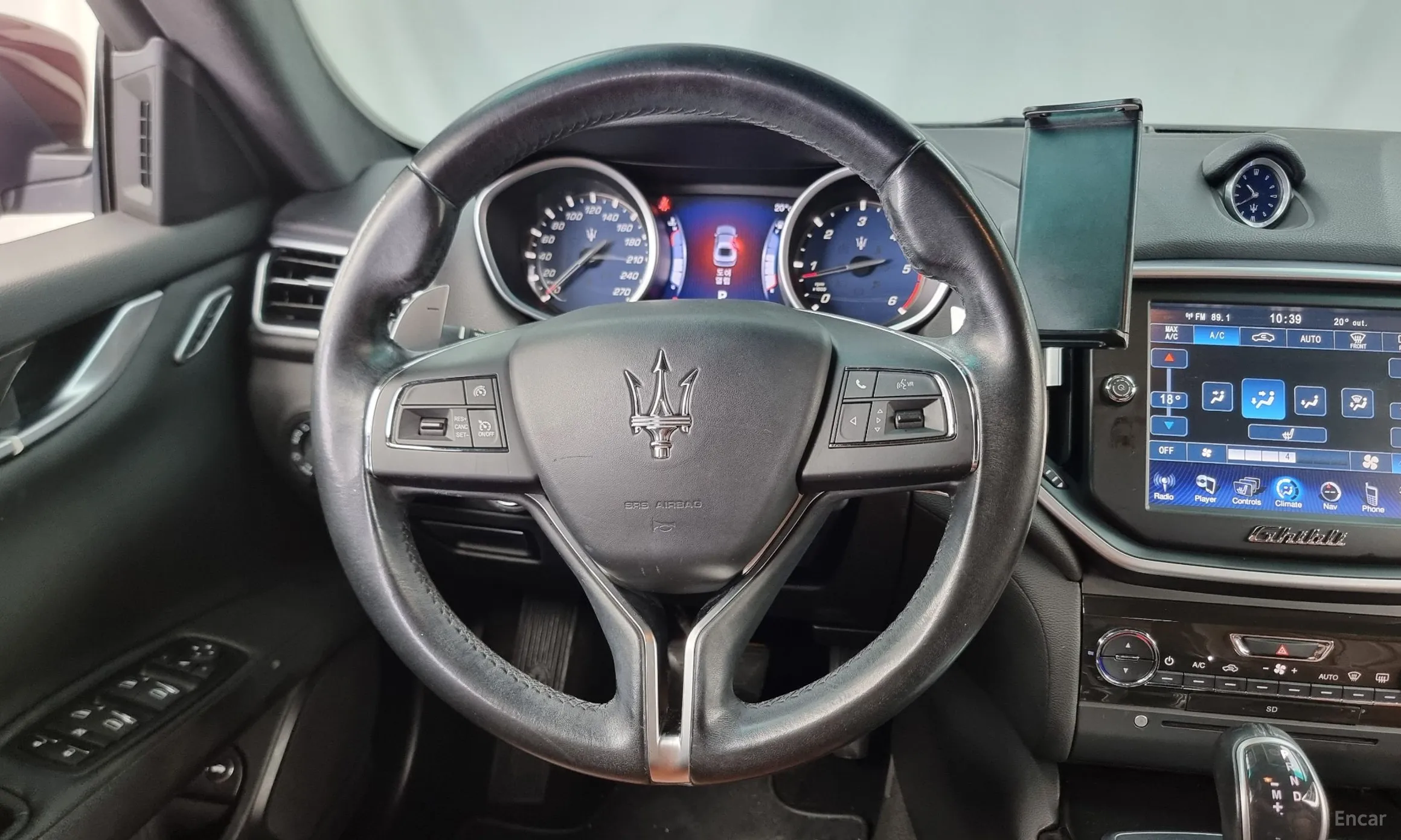 Maserati Ghibli превью 13