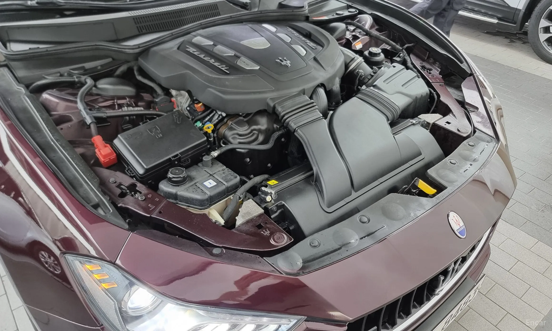 Maserati Ghibli превью 6