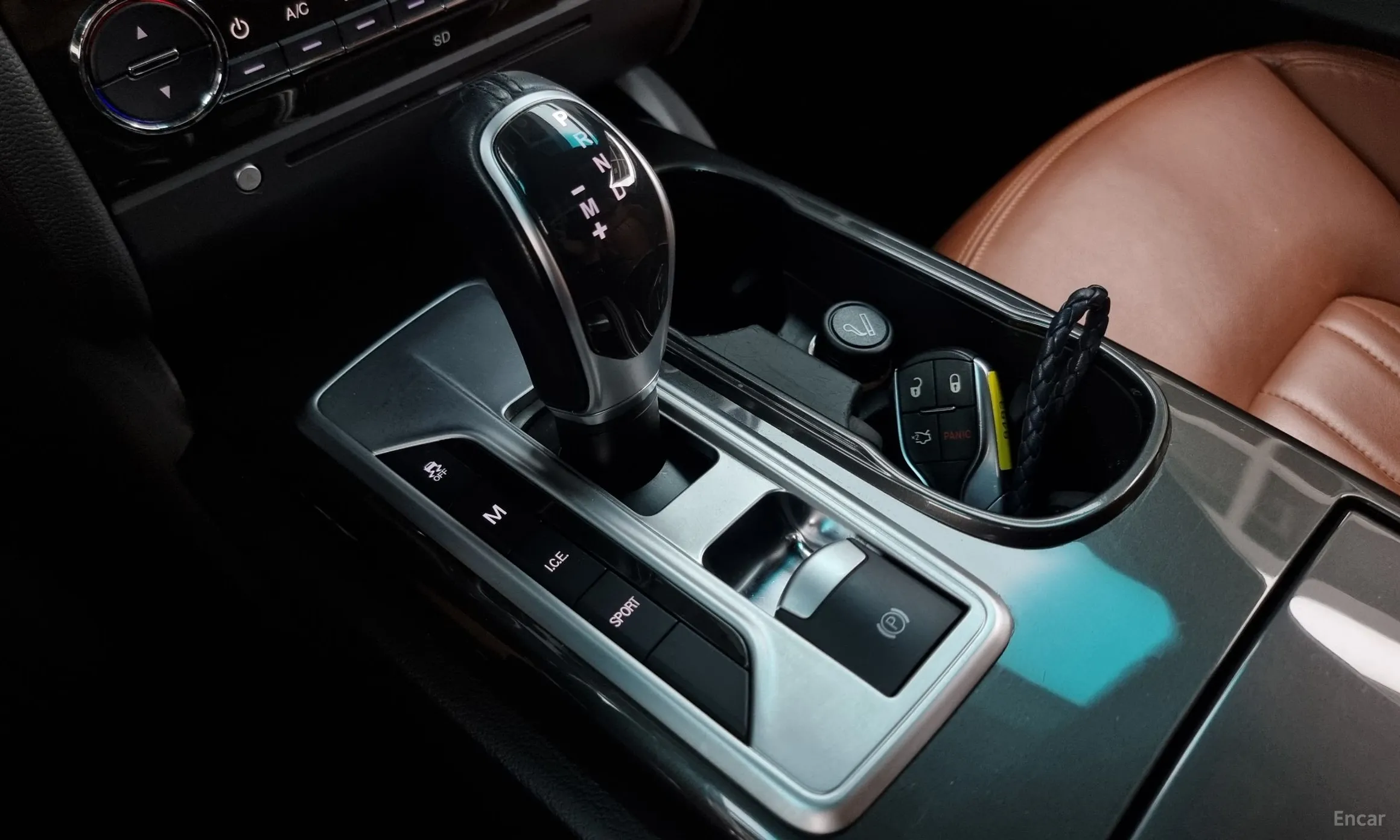 Maserati Ghibli превью 9