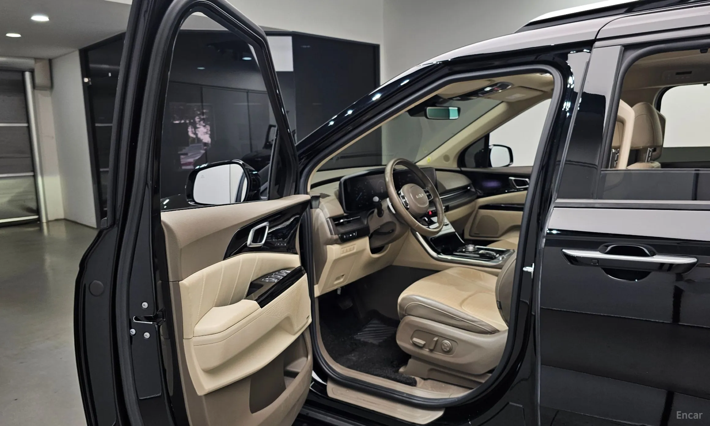 Kia Carnival Gen 4 превью 11