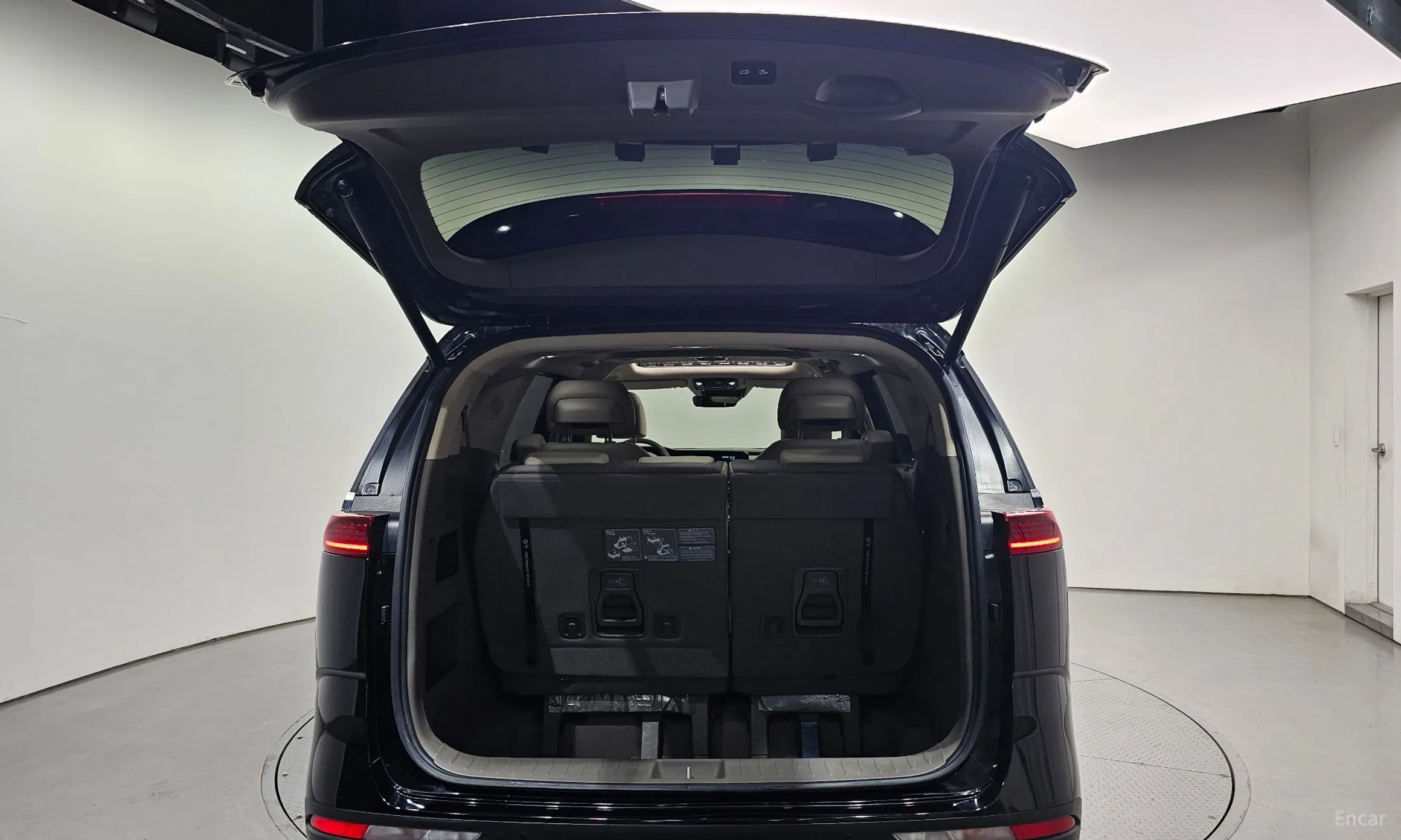 Kia Carnival Gen 4 превью 20