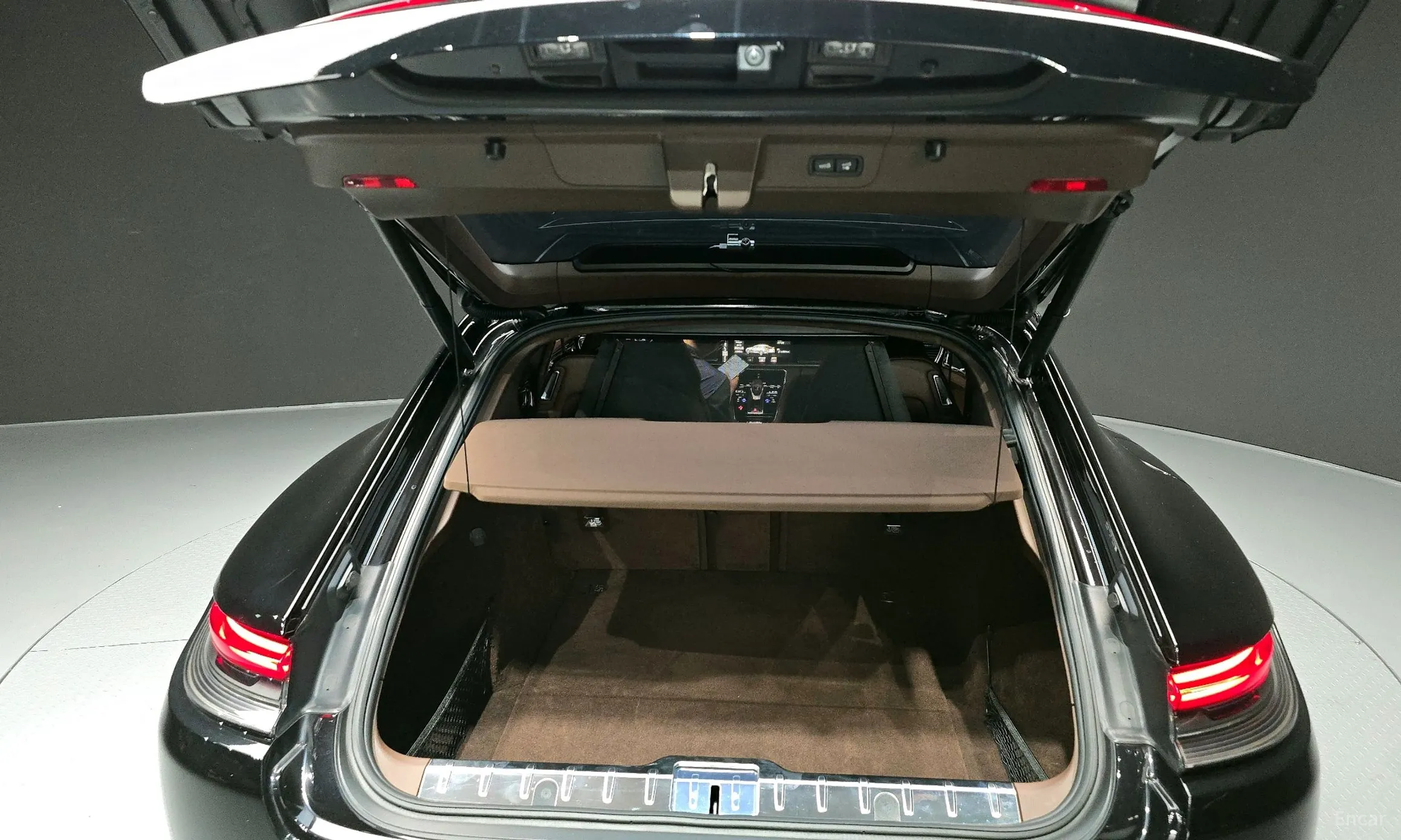 Porsche Panamera (971) превью 20