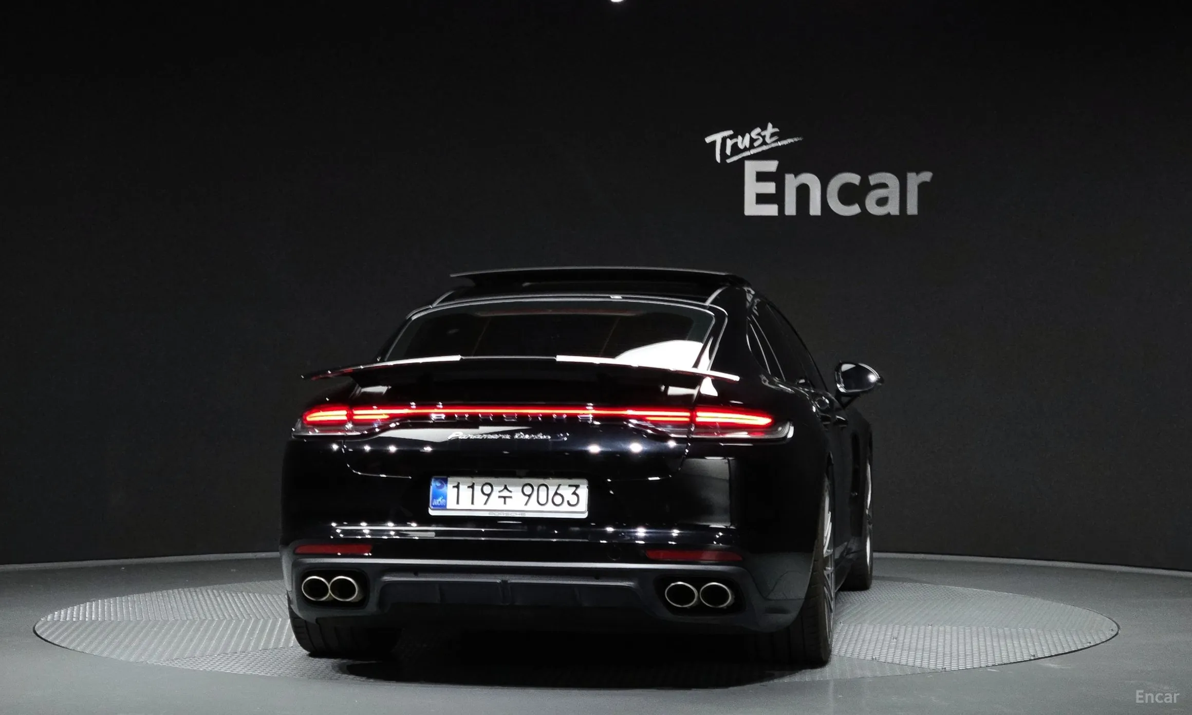 Porsche Panamera (971) превью 4
