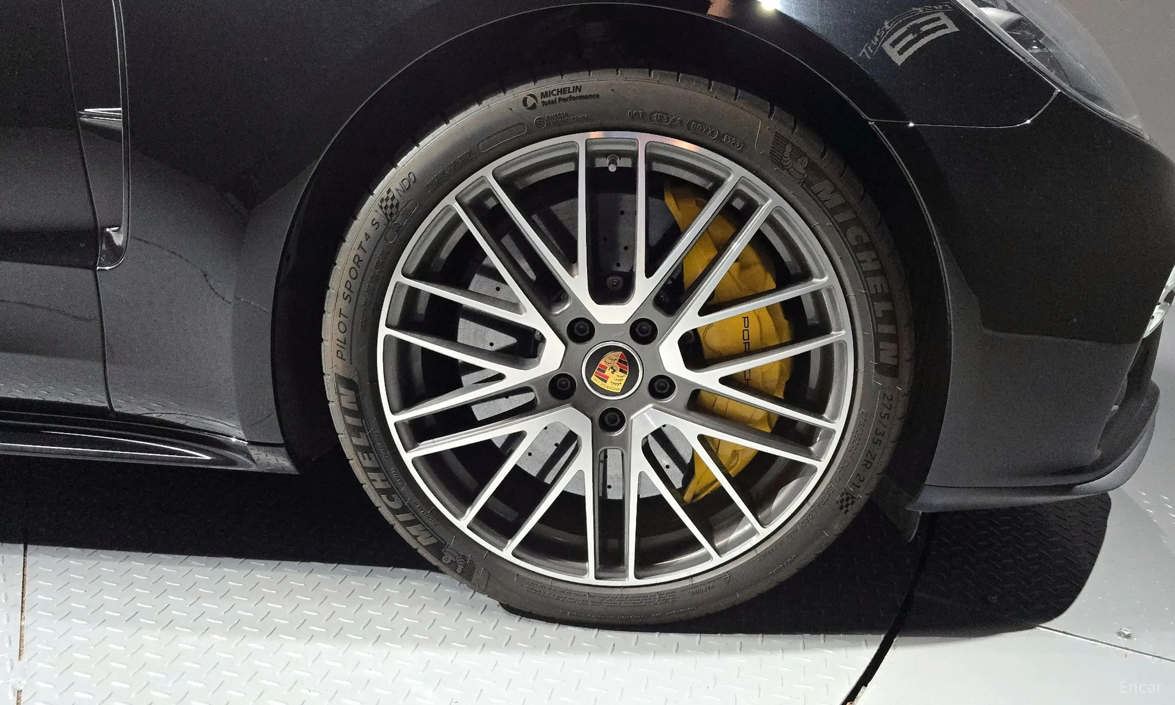Porsche Panamera (971) превью 5