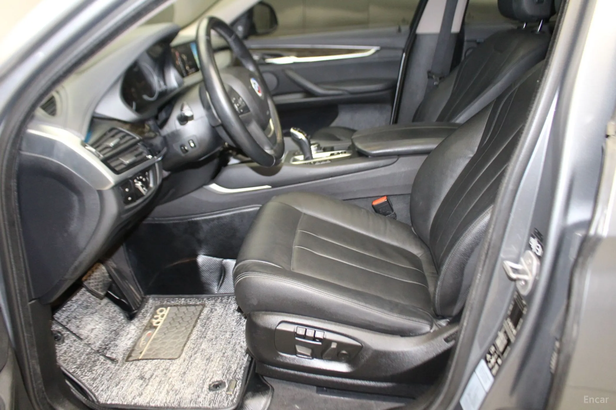 BMW X6 (F16) превью 7