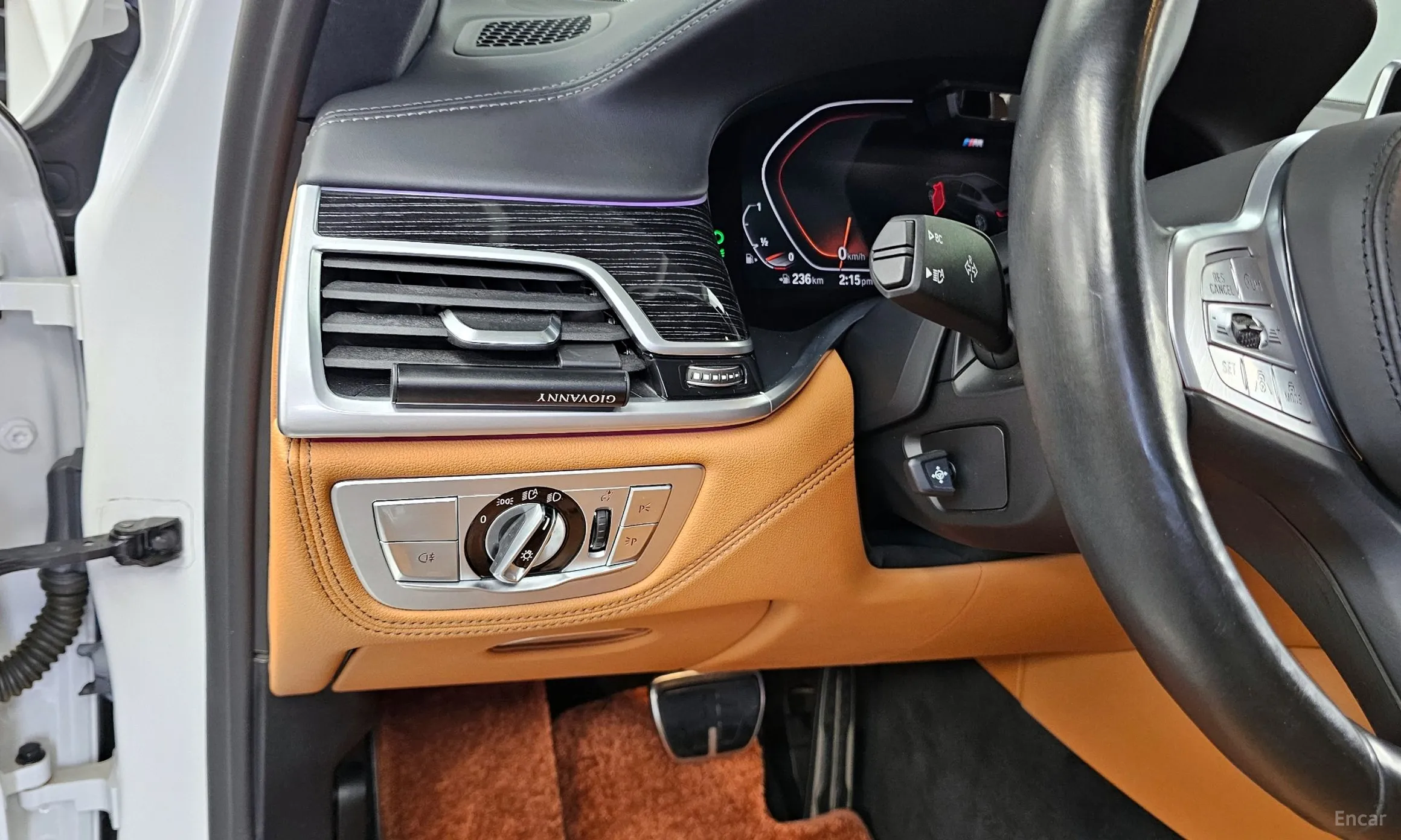 BMW 7 Series (G11) превью 16