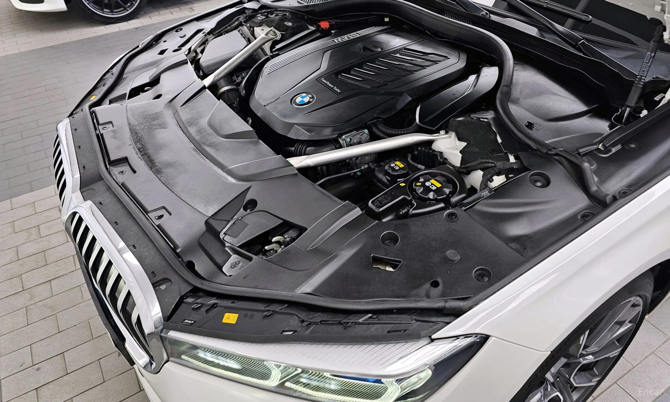 BMW 7 Series (G11) превью 6