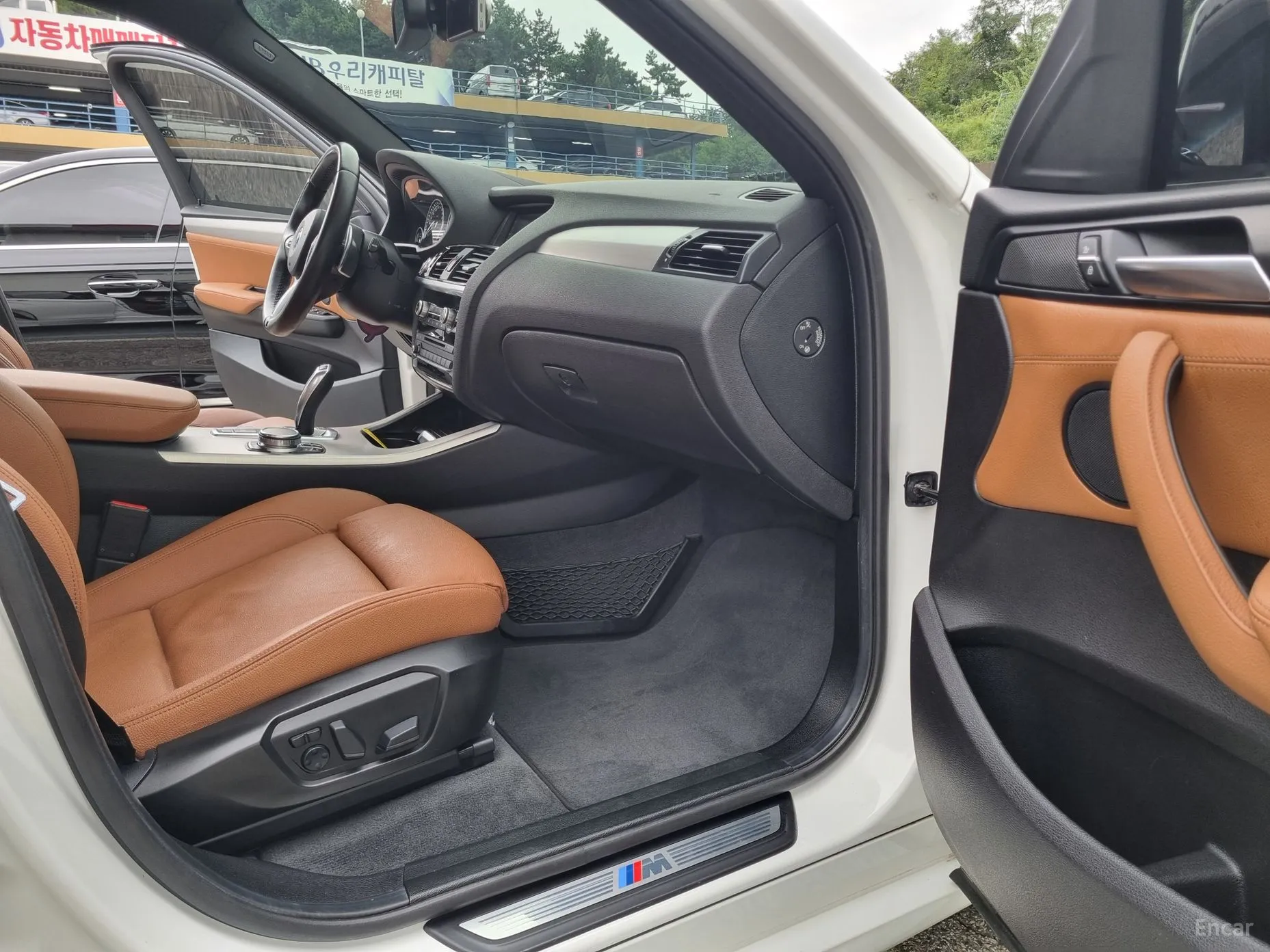 BMW X4 (F26) превью 6
