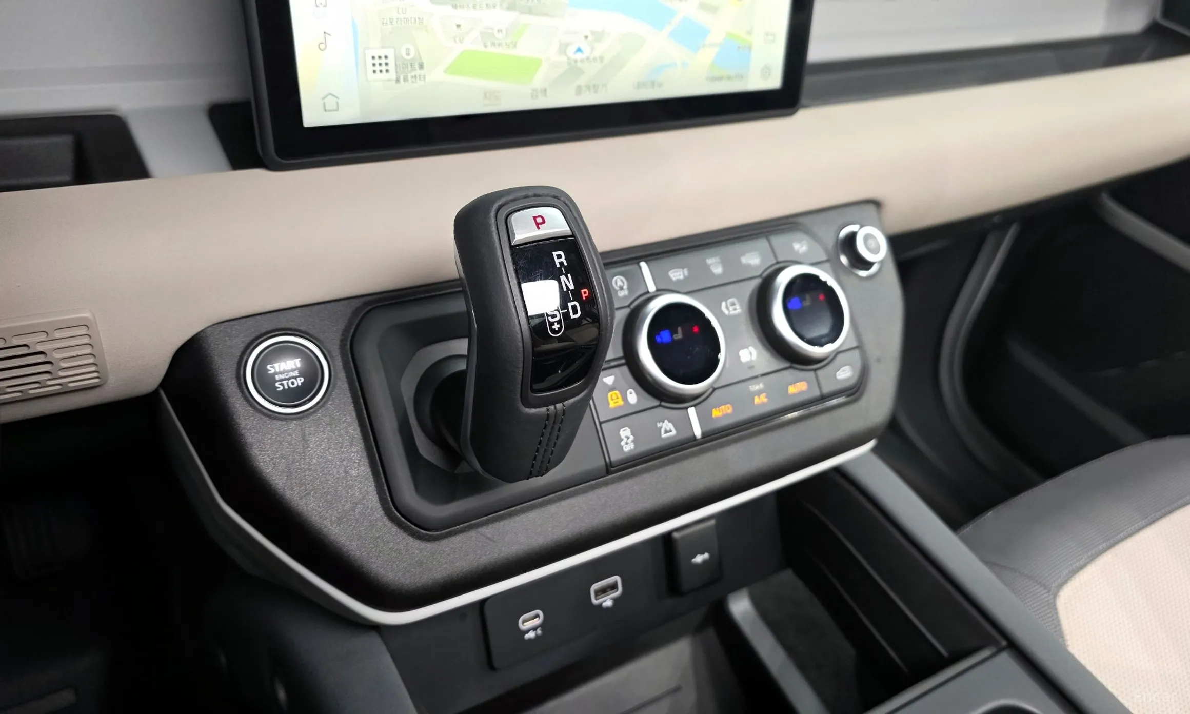 Land Rover Defender (L663) превью 9