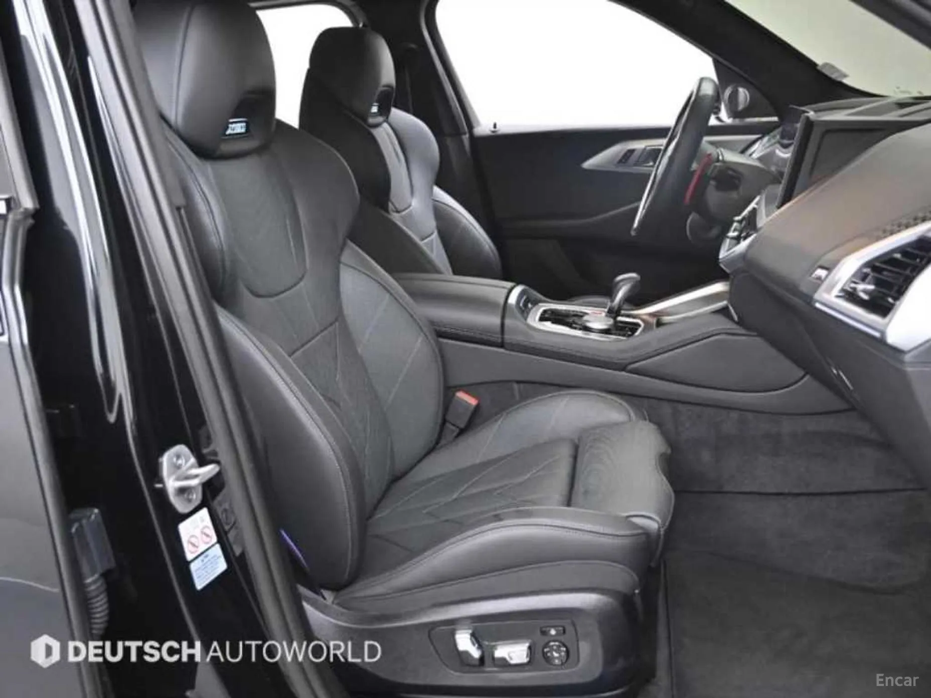 BMW XM (G09) превью 10