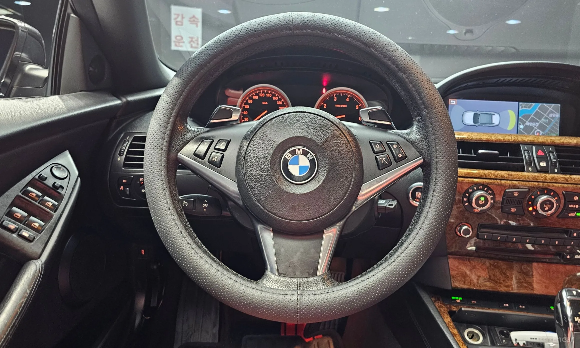 BMW 6 Series (E63) превью 13