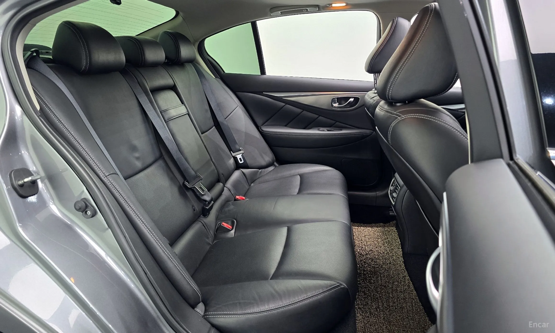 Infiniti Q50 превью 12