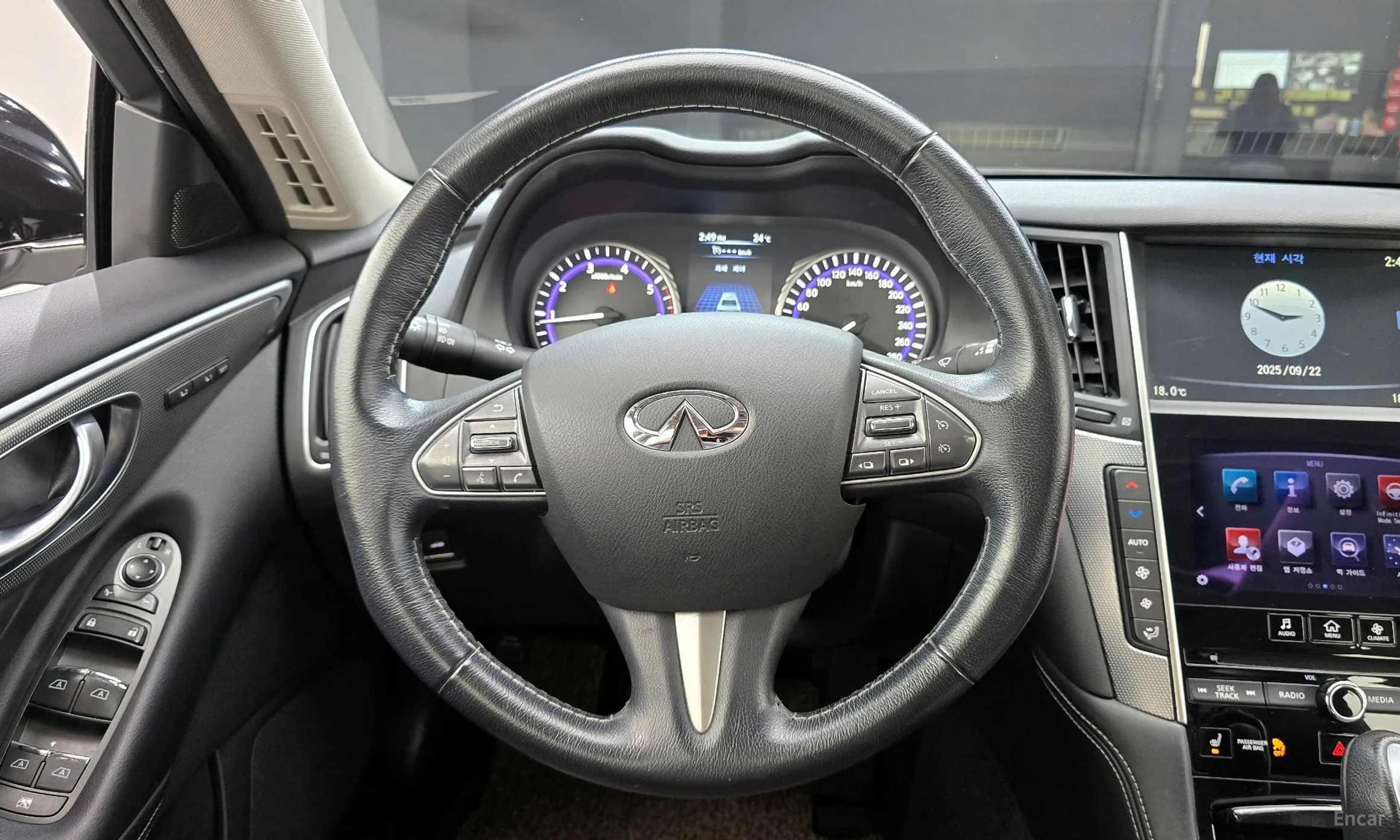 Infiniti Q50 превью 14