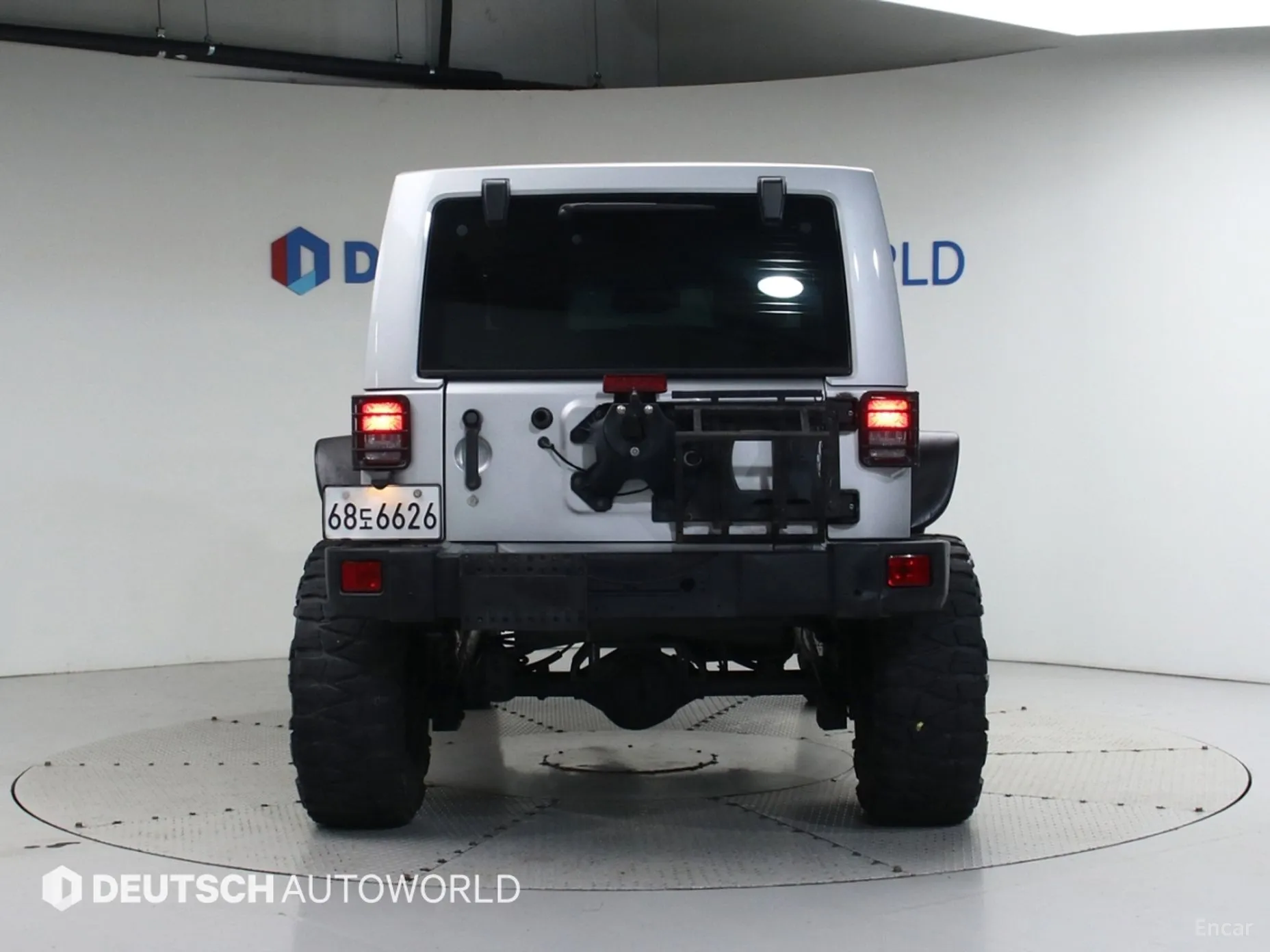 Jeep Wrangler (JK) превью 4