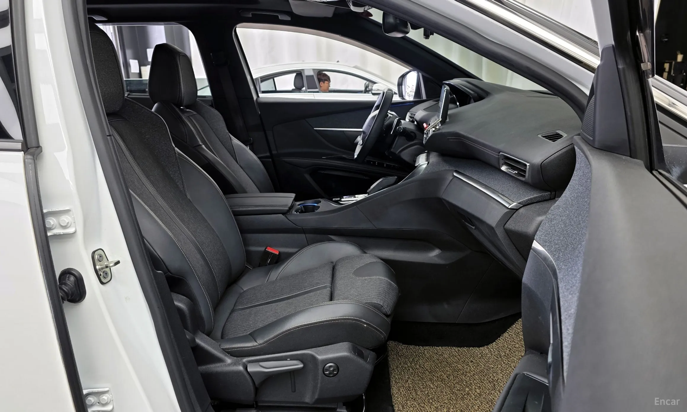 Peugeot 5008 2nd generation превью 11