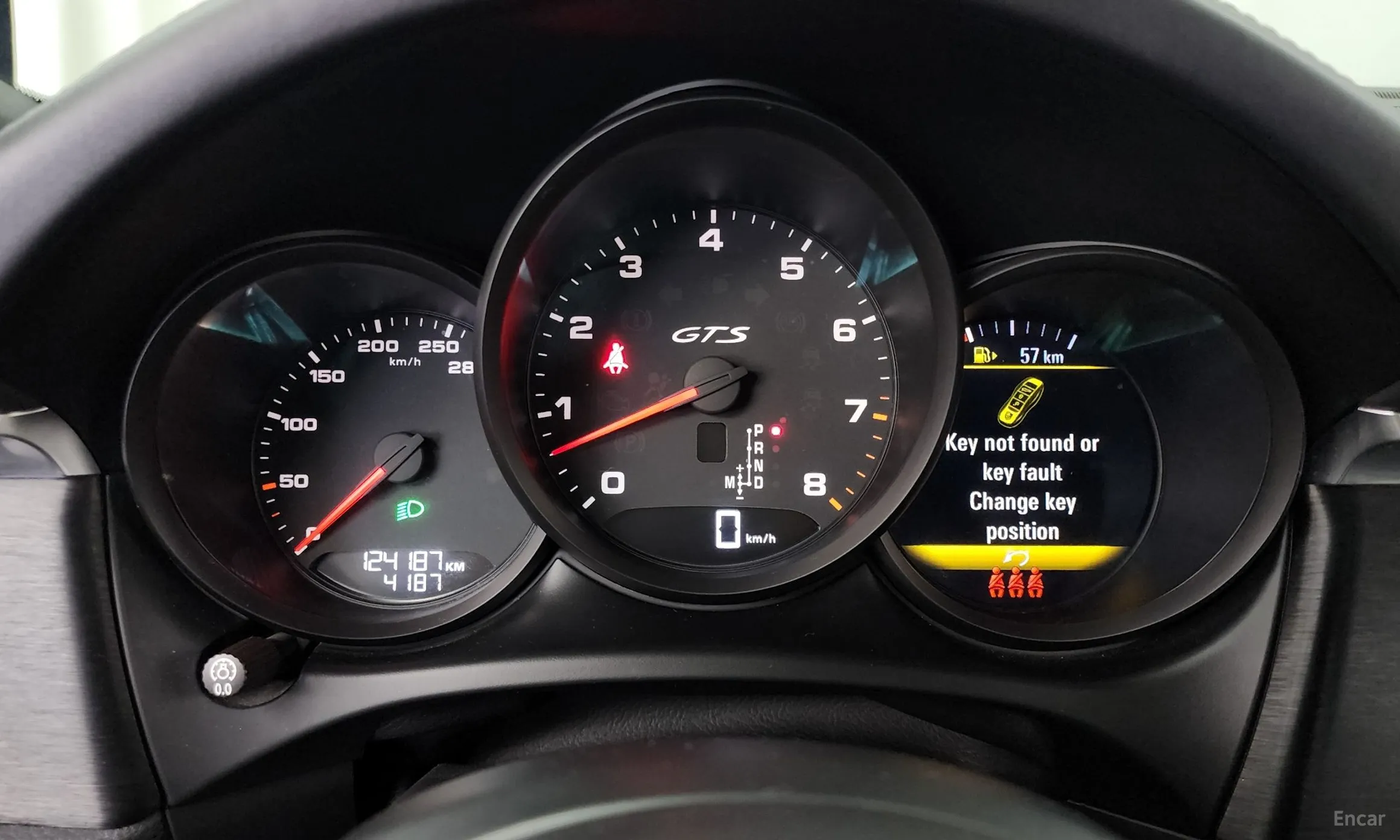 Porsche Macan превью 8
