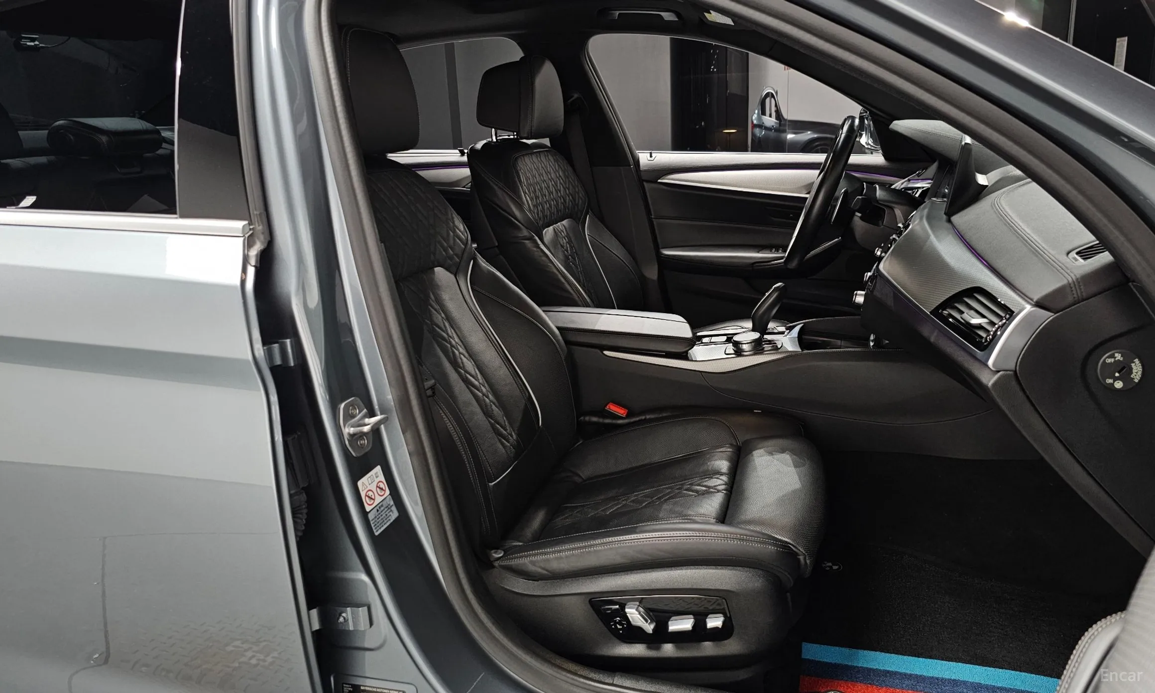 BMW 5 Series (G30) превью 10