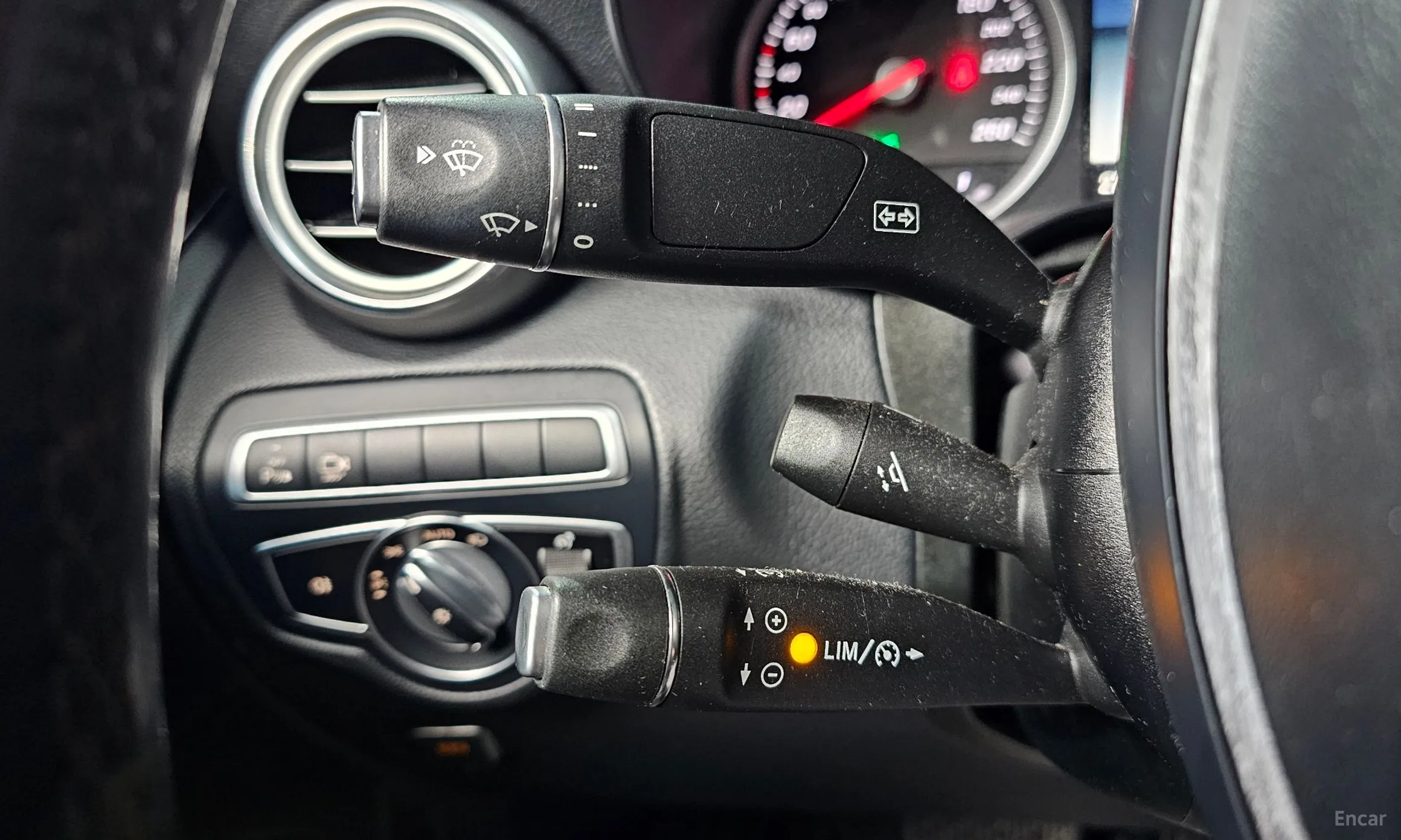 Mercedes Benz GLC-Class X253 превью 12