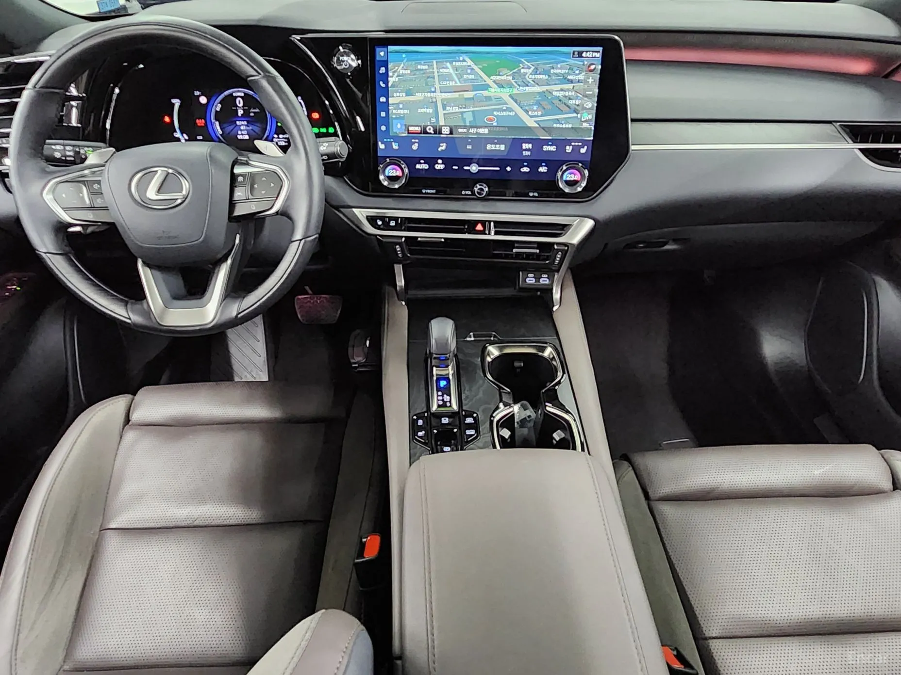 Lexus RX450h + 5th Gen превью 11
