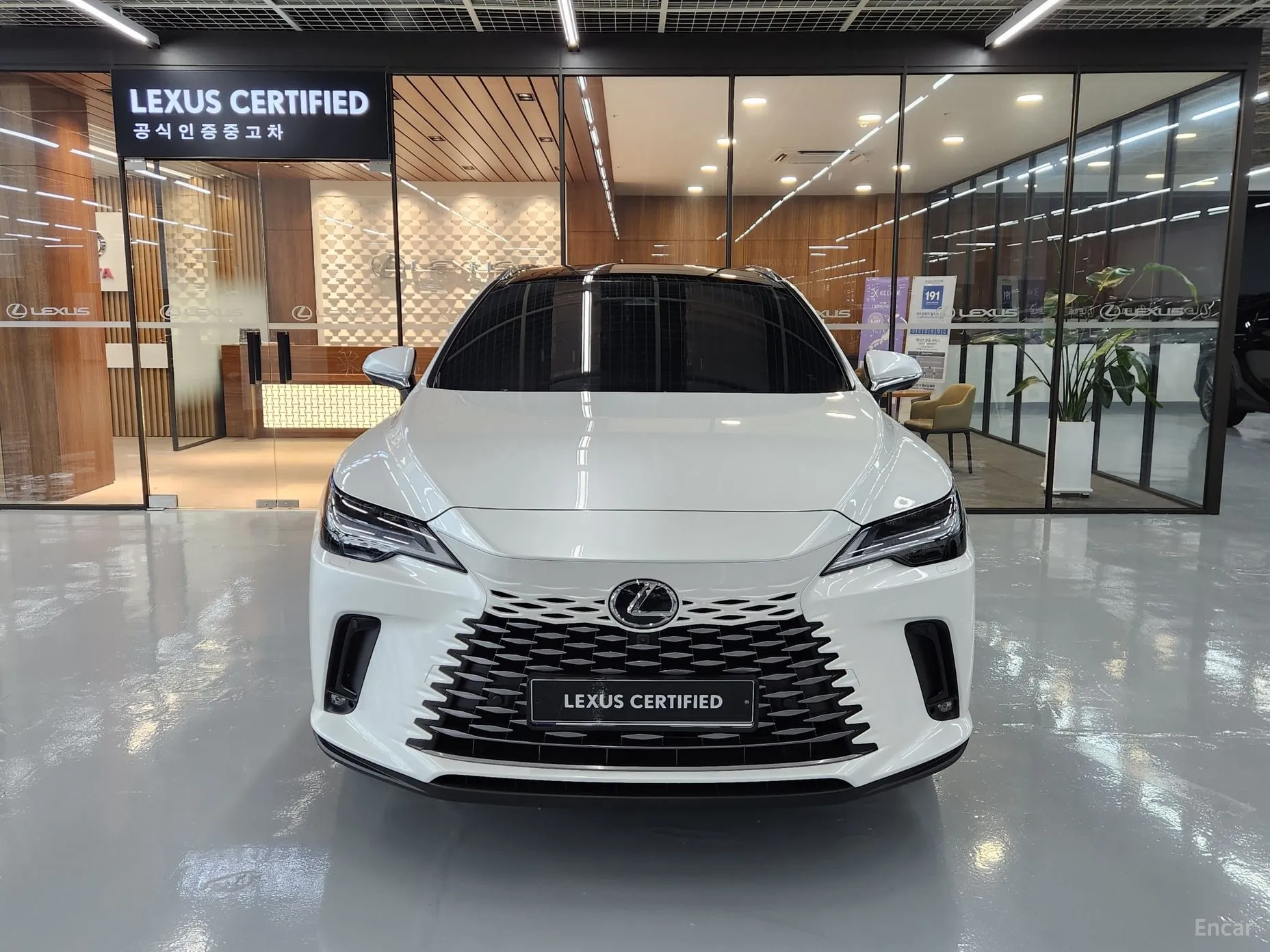 Lexus RX450h + 5th Gen превью 3