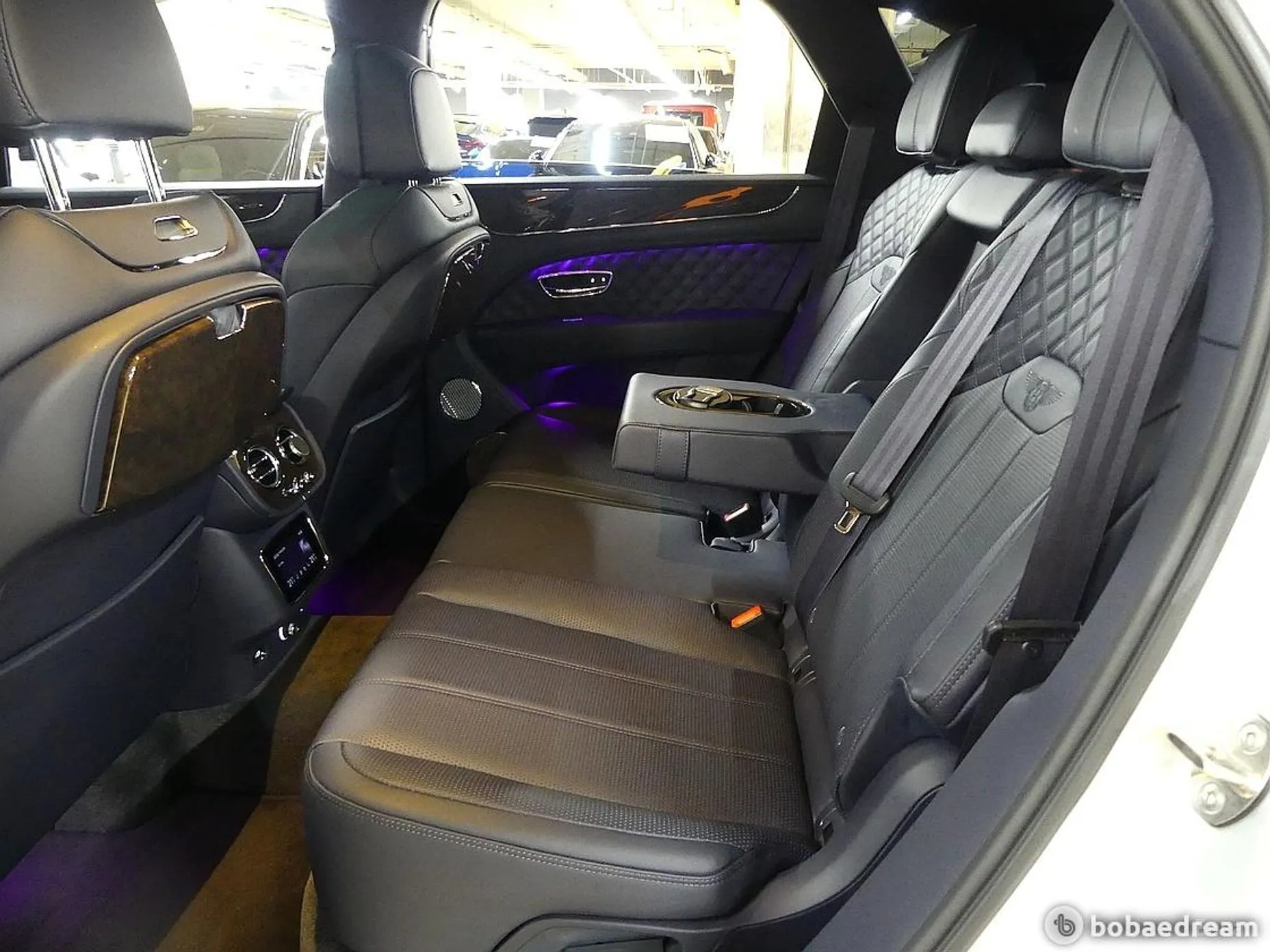 Bentley Bentayga превью 18