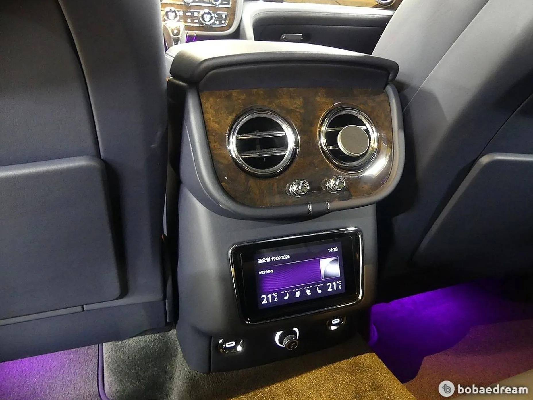 Bentley Bentayga превью 19