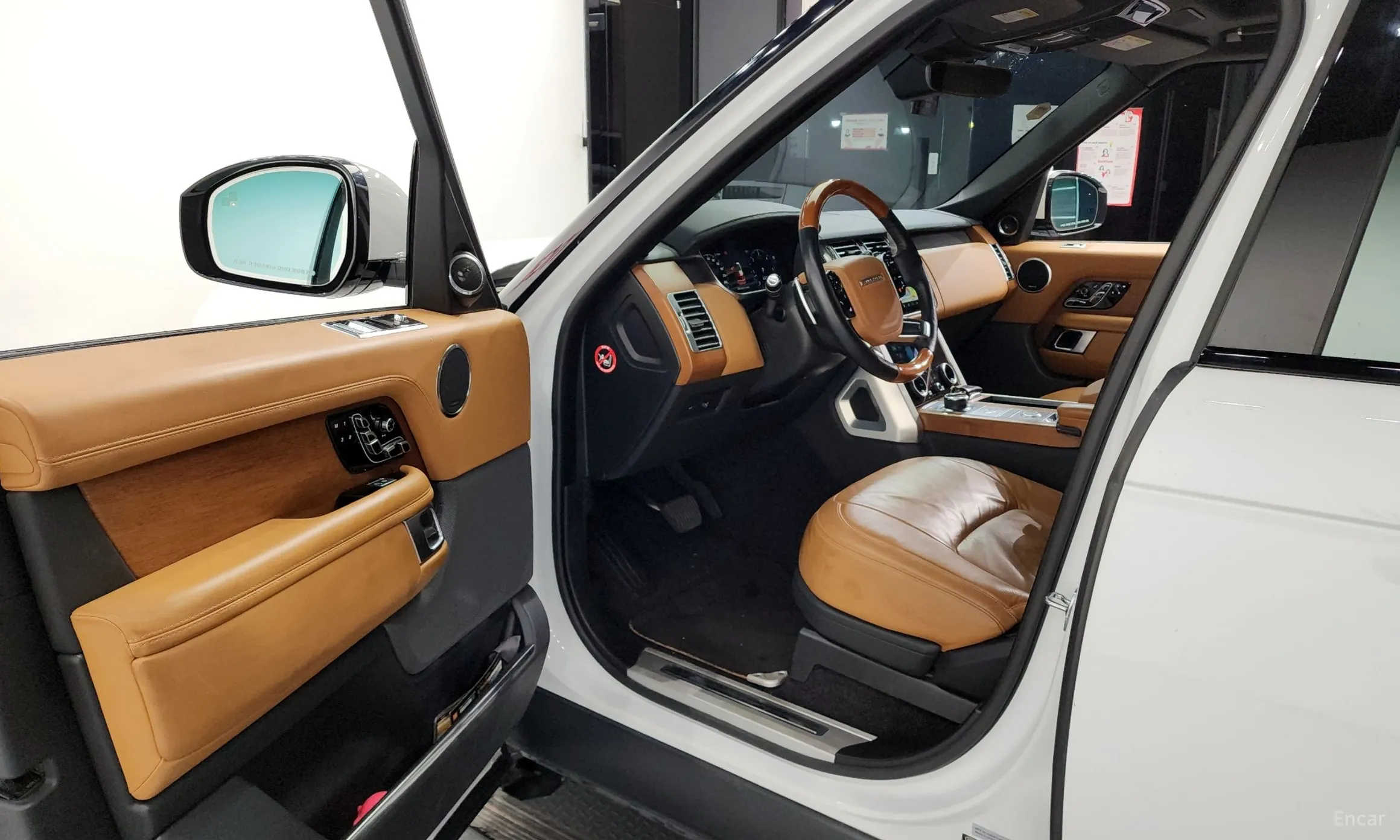 Land Rover Range Rover 4th Generation превью 10