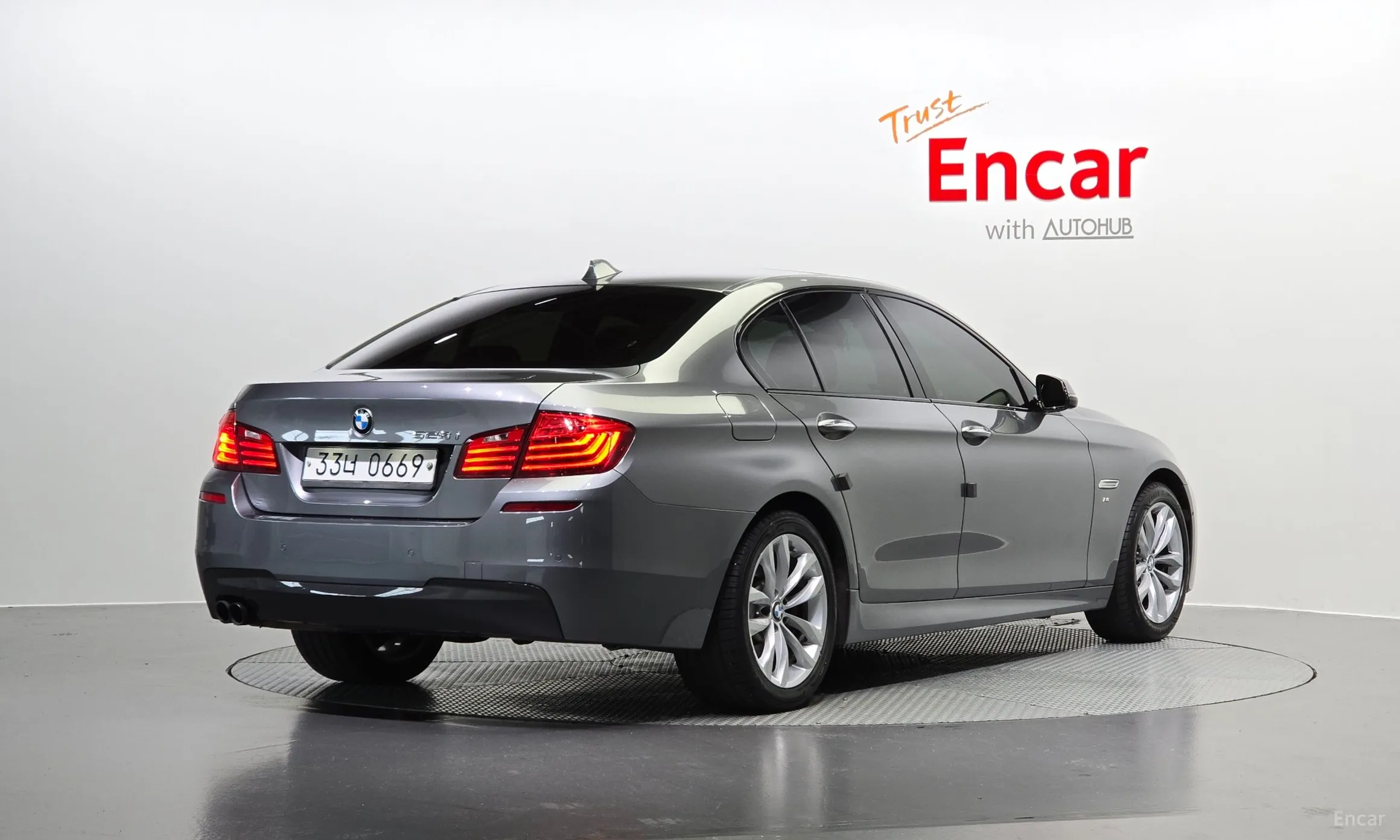 BMW 5 Series (F10) превью 2