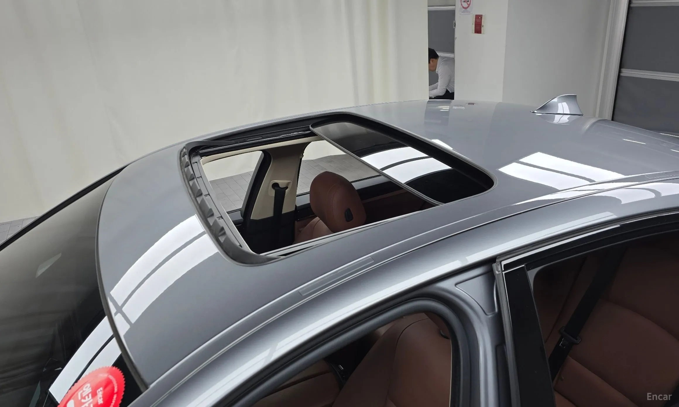 BMW 5 Series (F10) превью 19