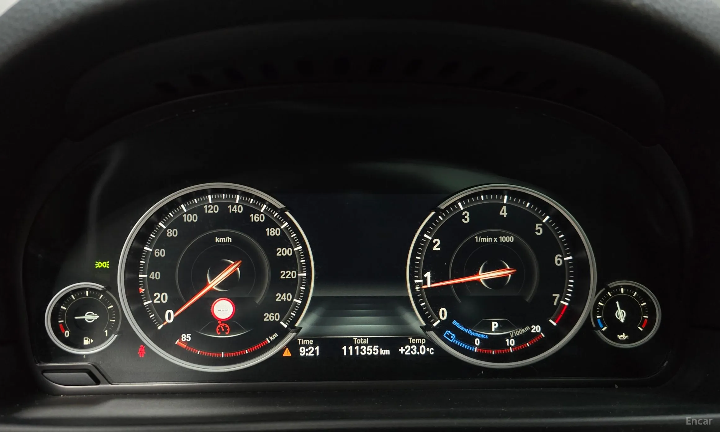 BMW 5 Series (F10) превью 8