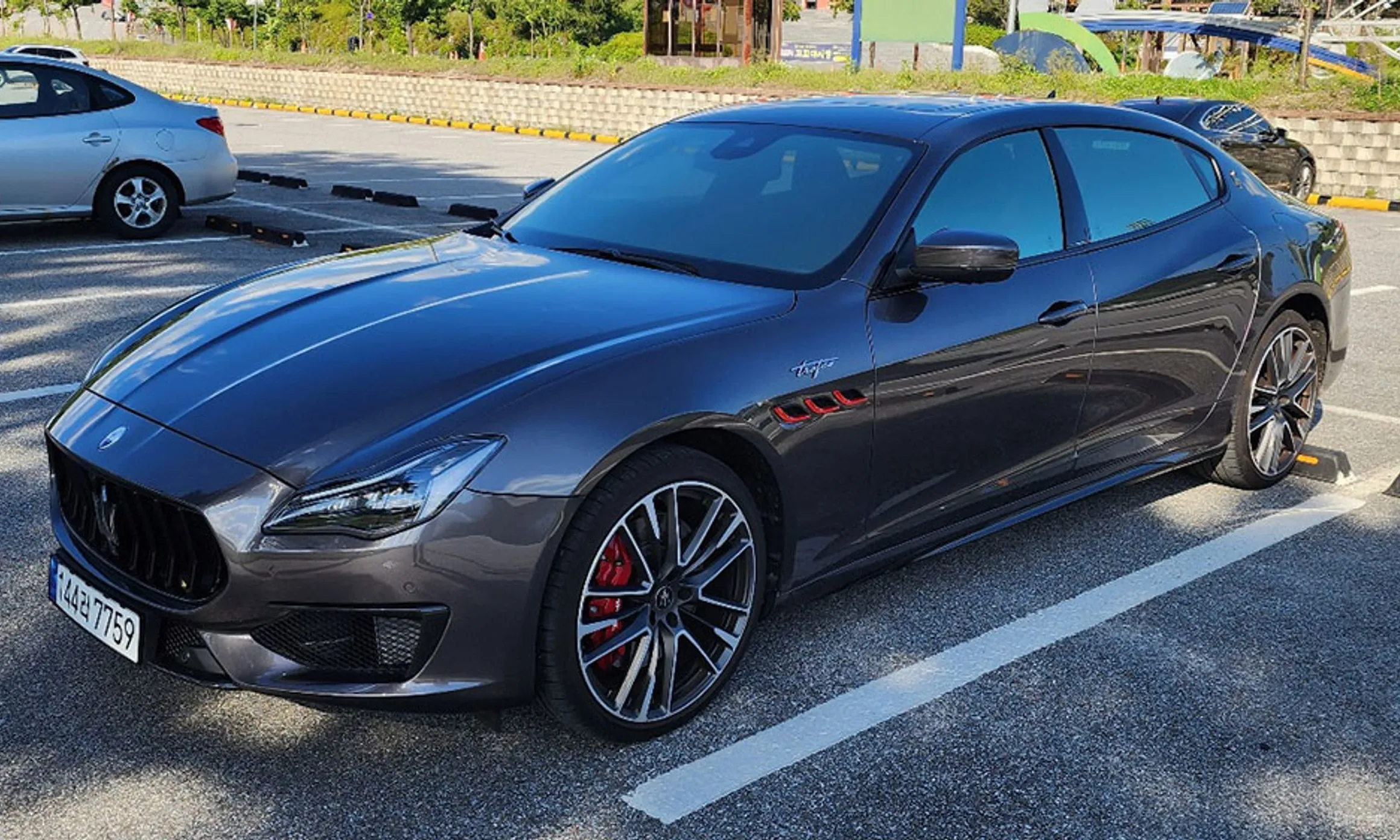Maserati Quattroporte