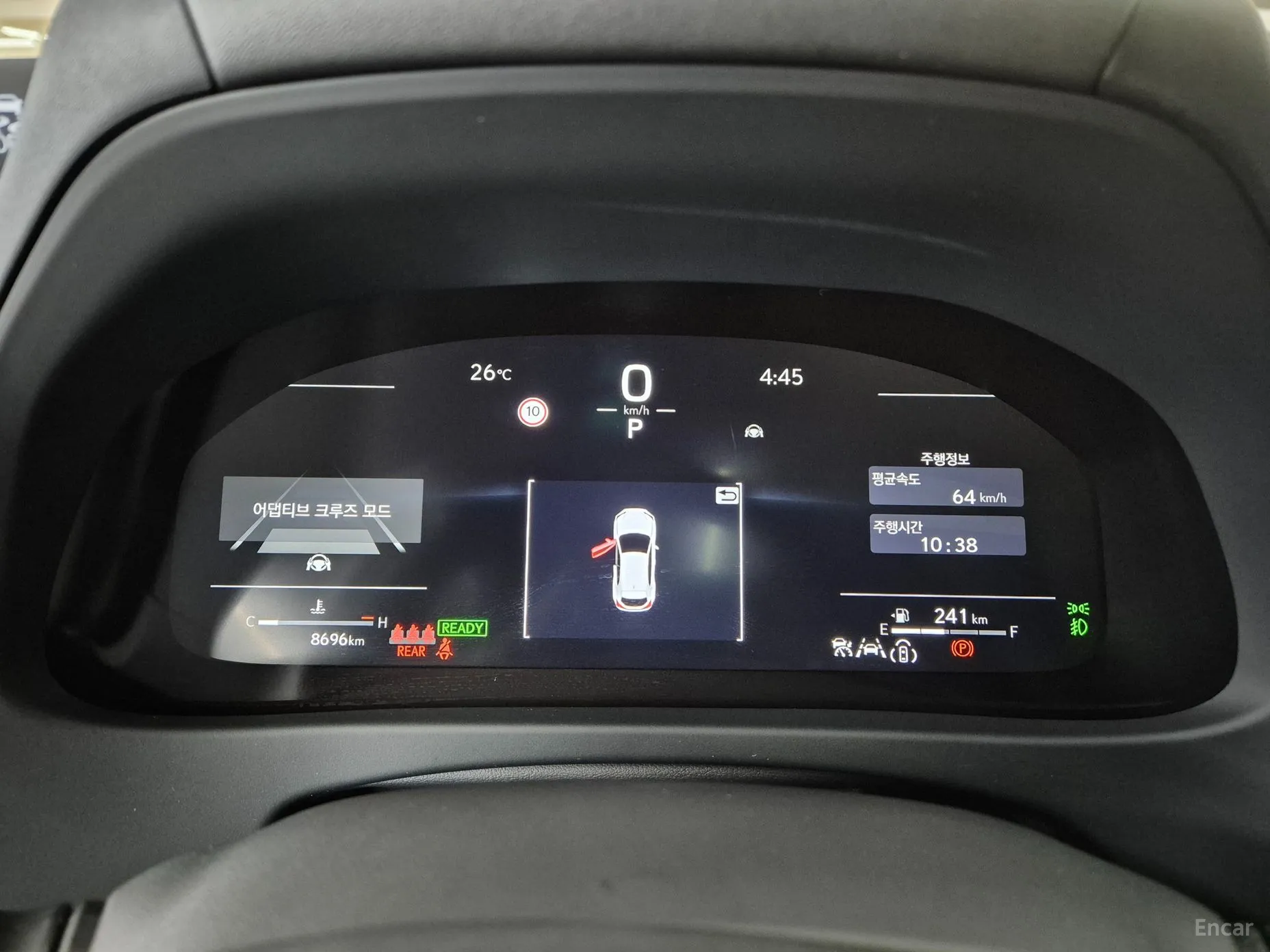 Lexus UX300h превью 8