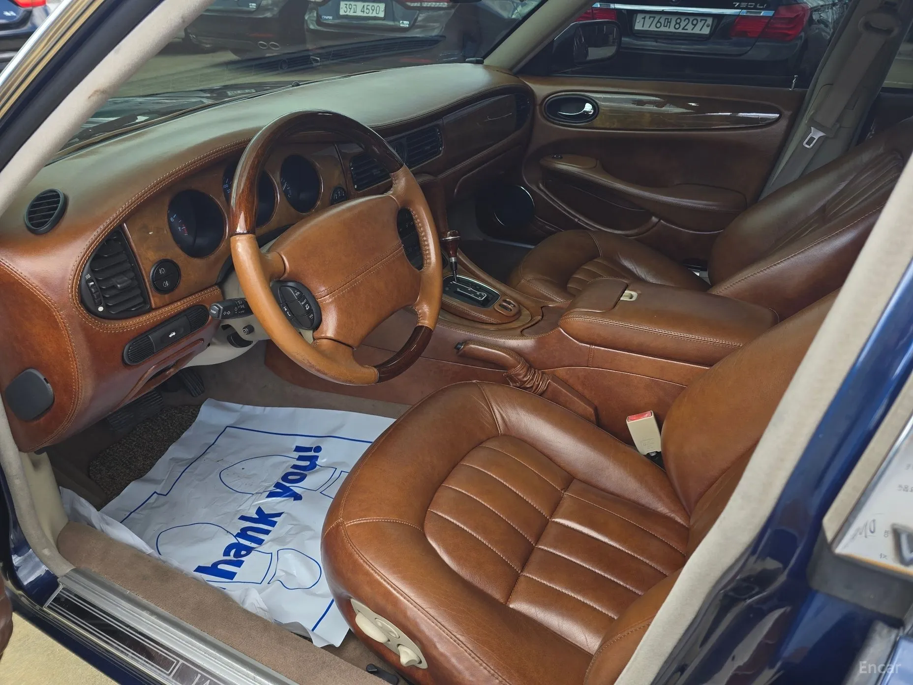 Jaguar XJ-8 превью 10