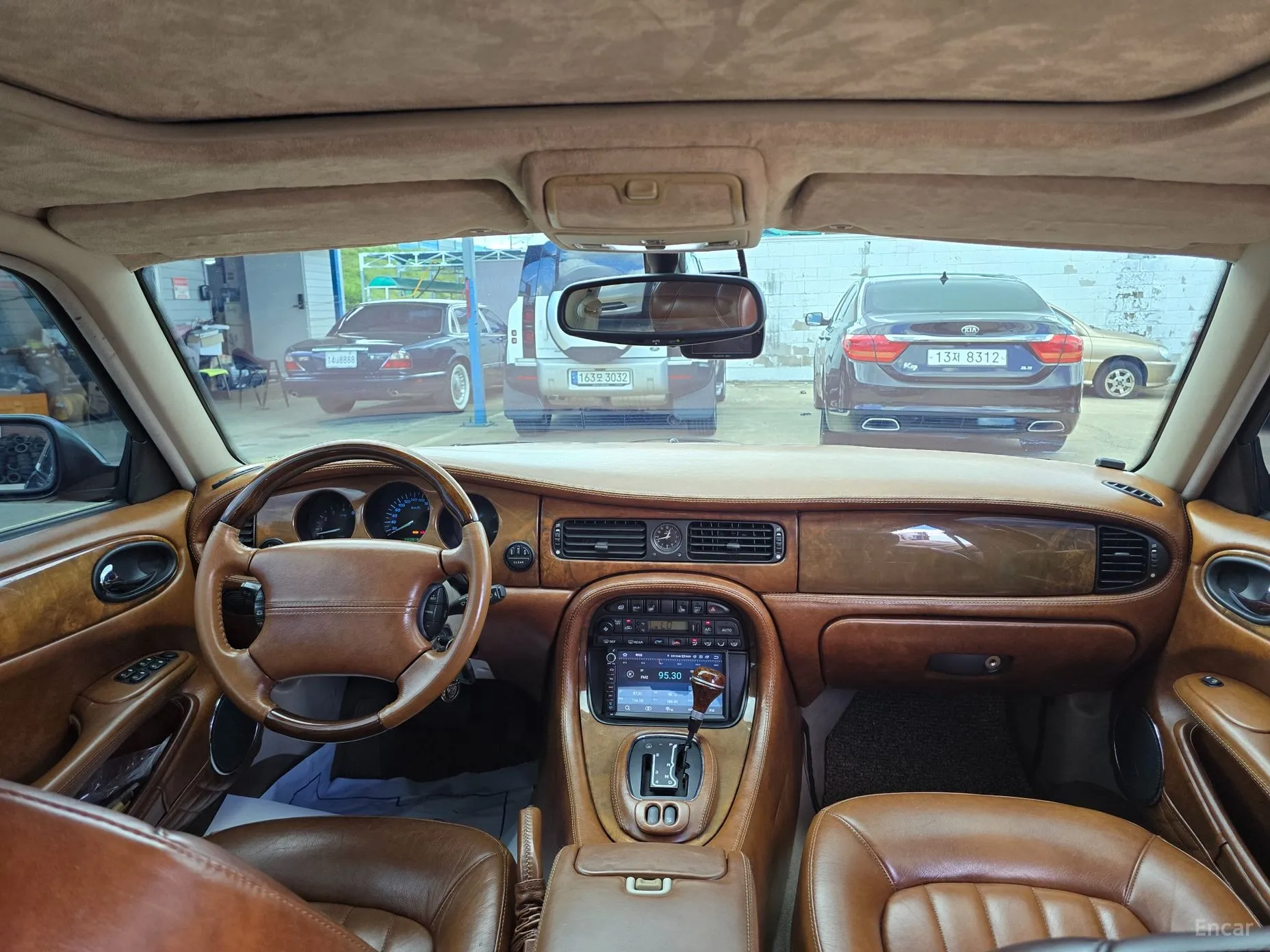 Jaguar XJ-8 превью 18