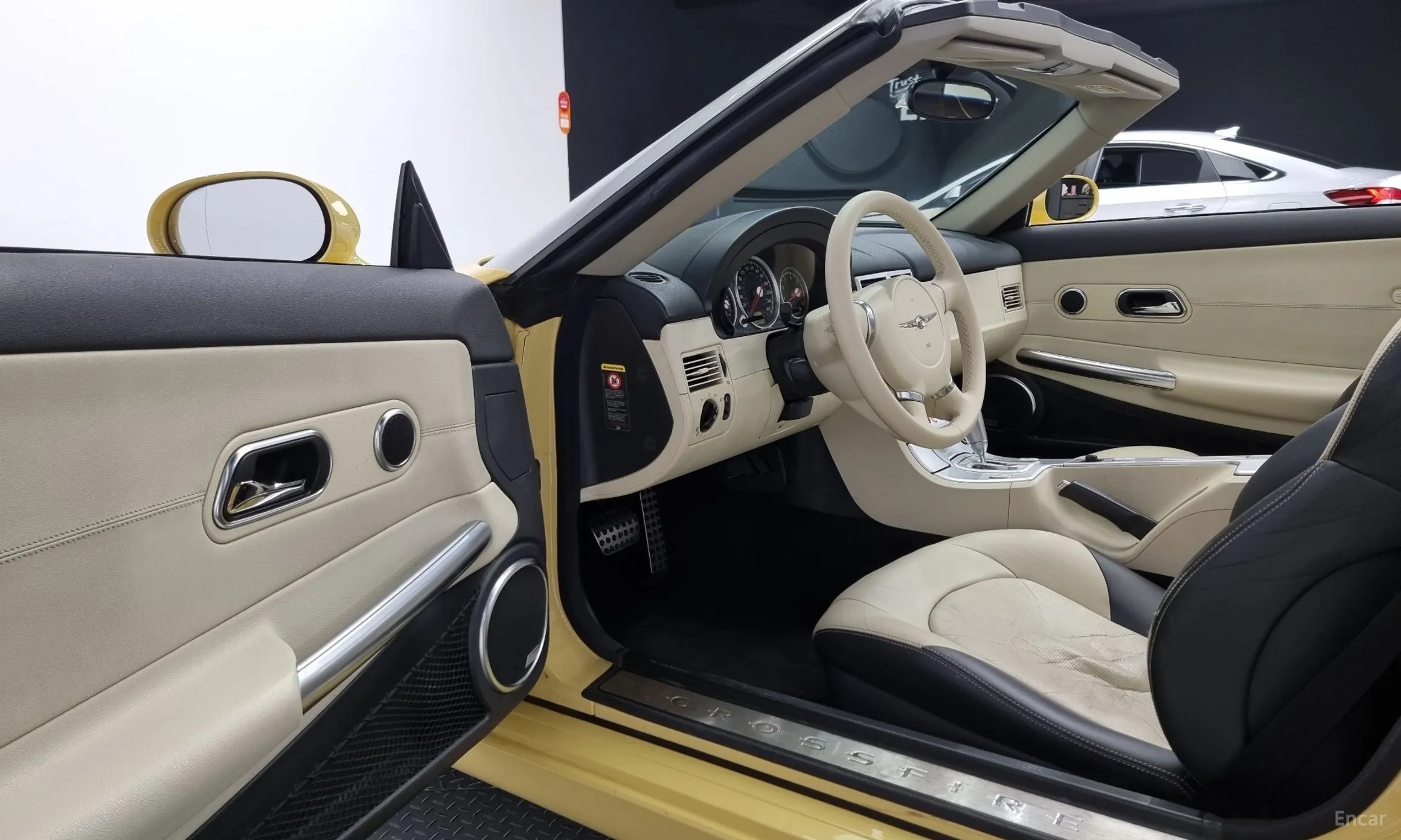 Chrysler Crossfire превью 11