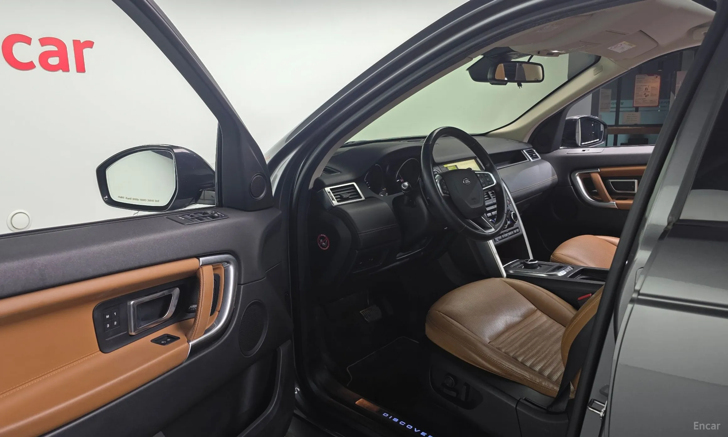 Land Rover Discovery Sports превью 10