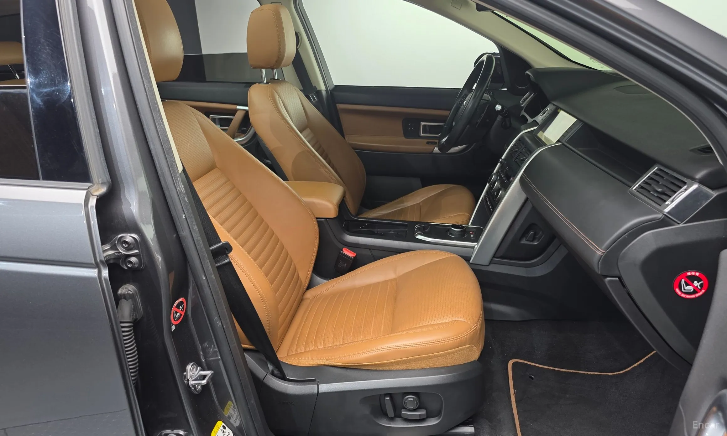 Land Rover Discovery Sports превью 11