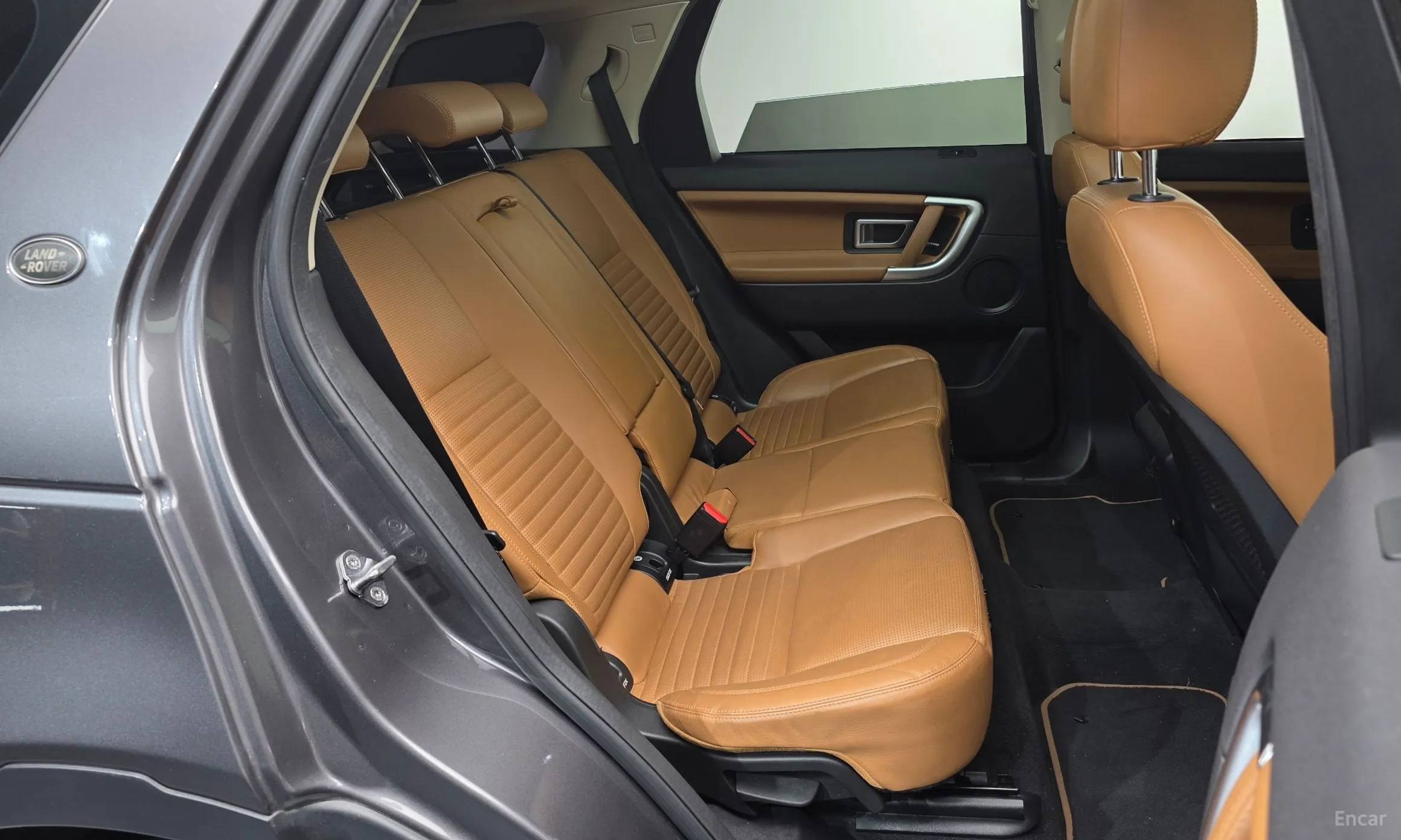 Land Rover Discovery Sports превью 12