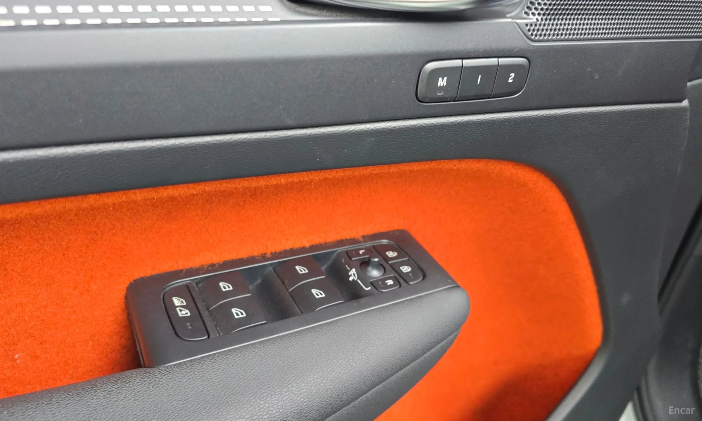 Volvo XC40 превью 17