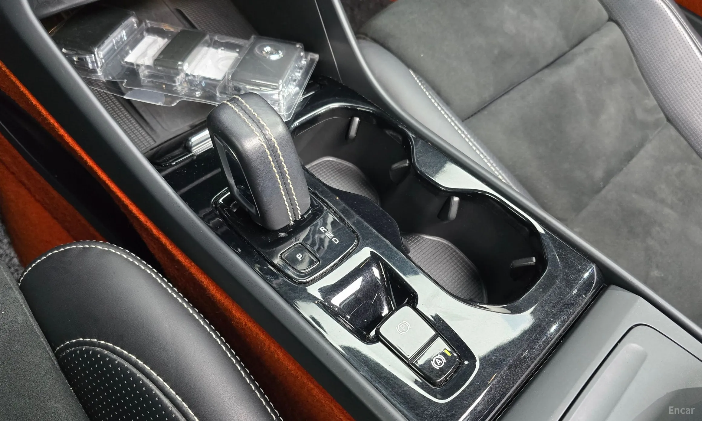Volvo XC40 превью 9