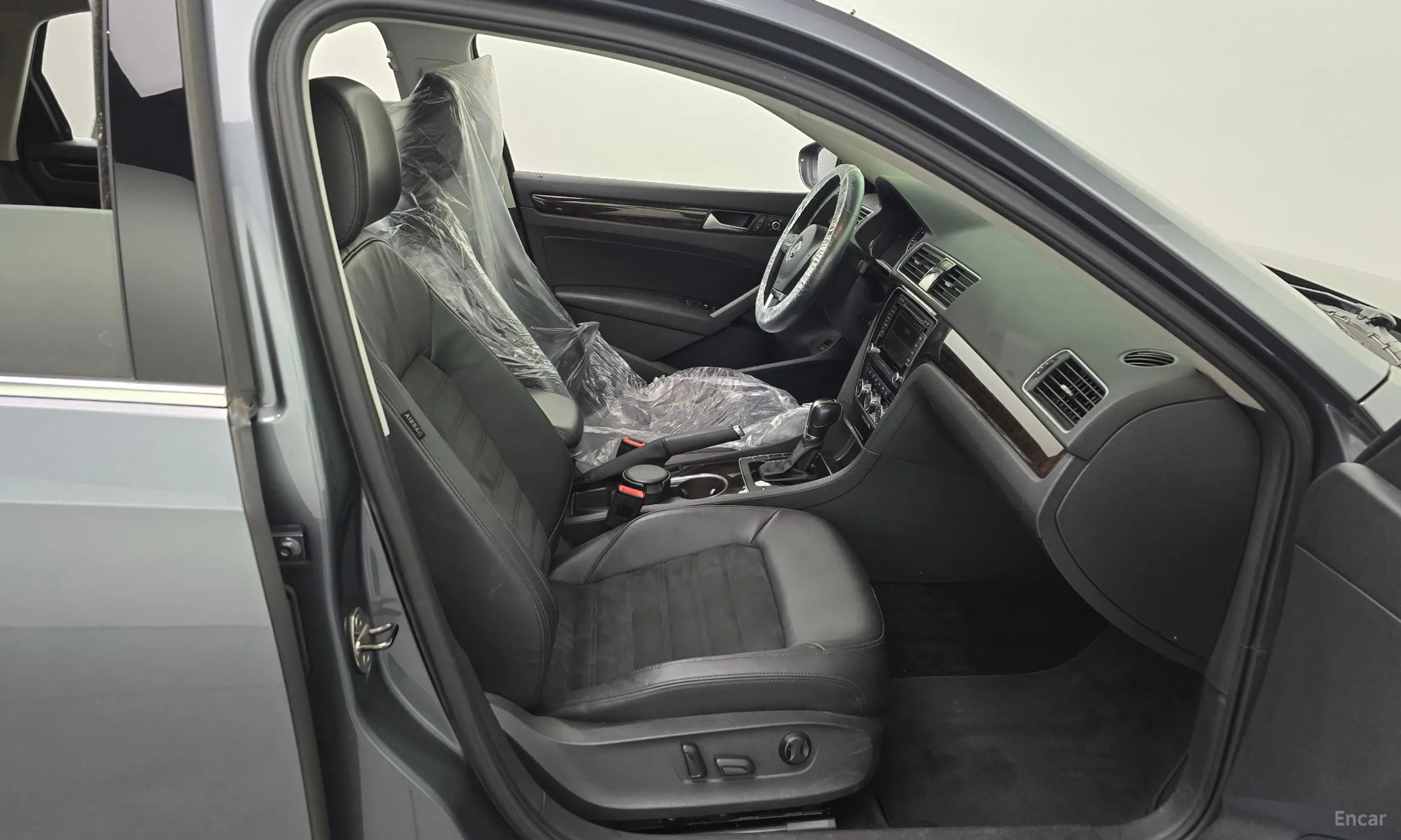 Volkswagen The New Passat превью 11