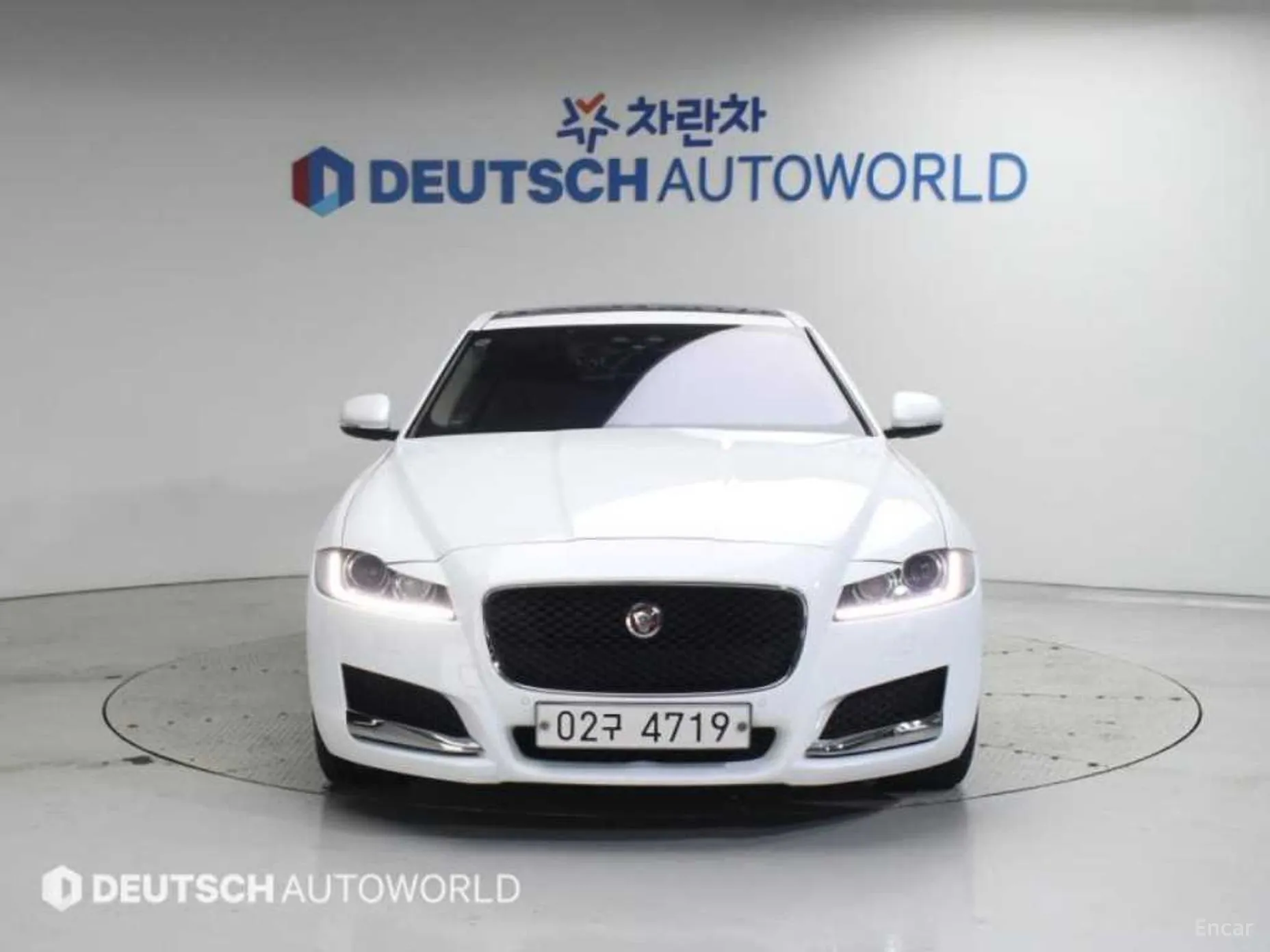Jaguar XF (x260) превью 3