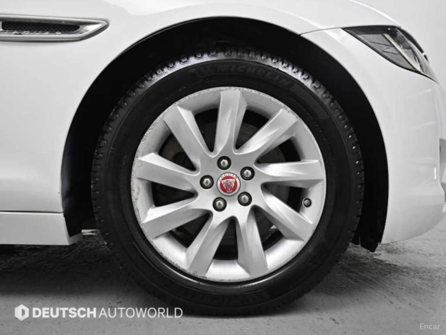 Jaguar XF (x260) превью 5