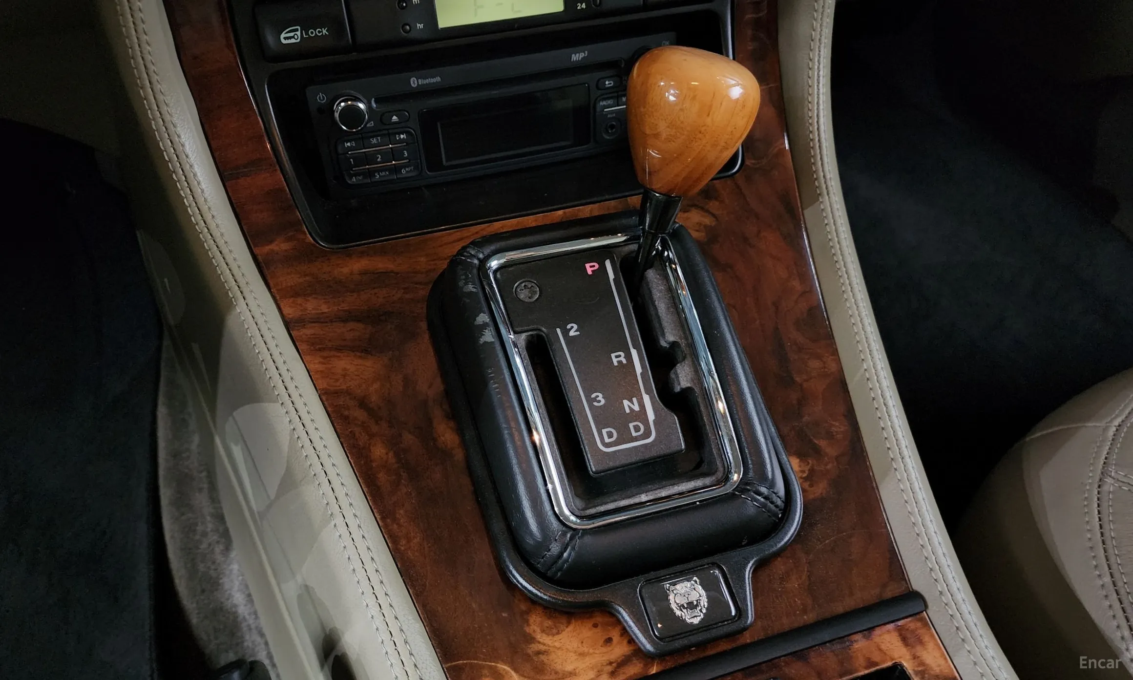Jaguar XJ-6 превью 9