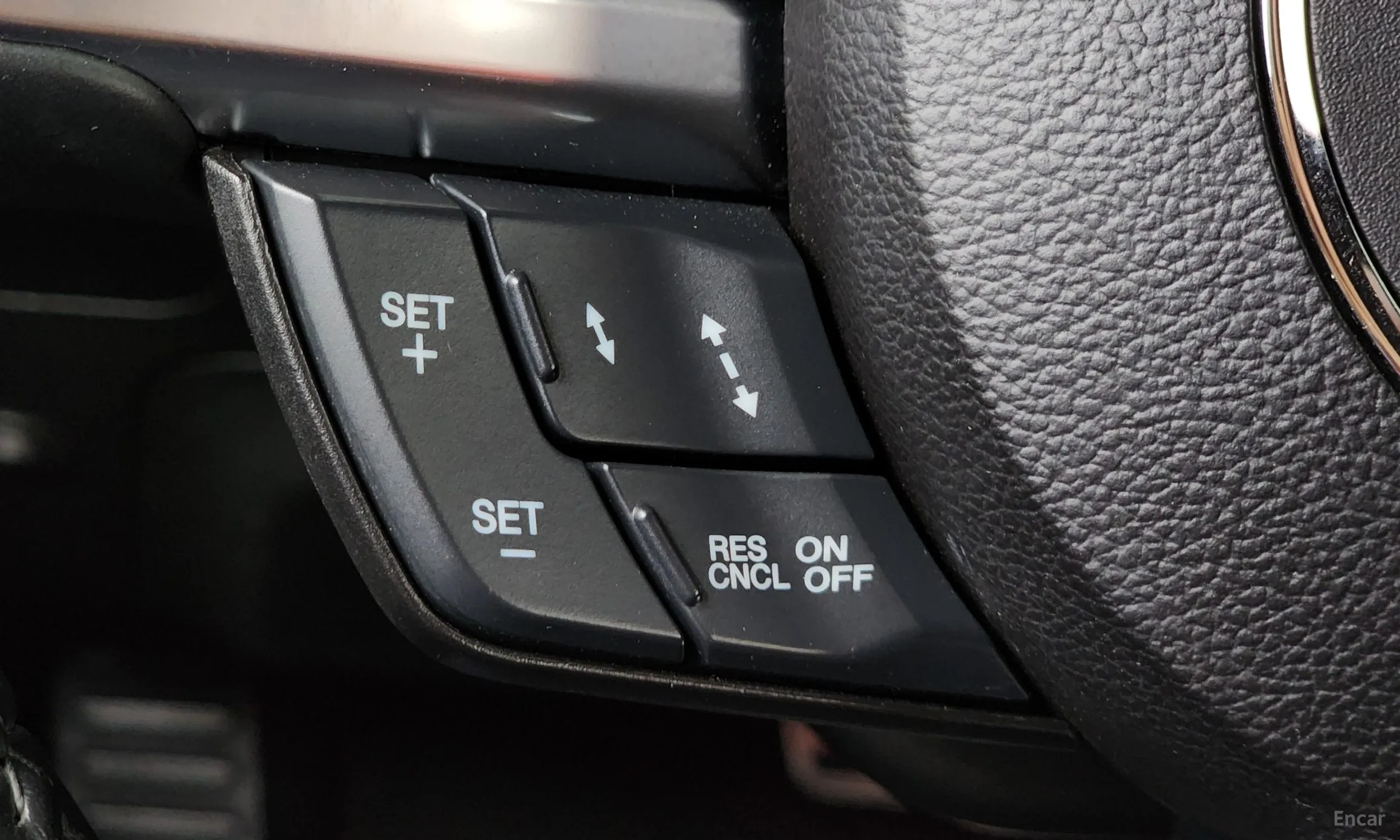 Ford Mustang превью 18
